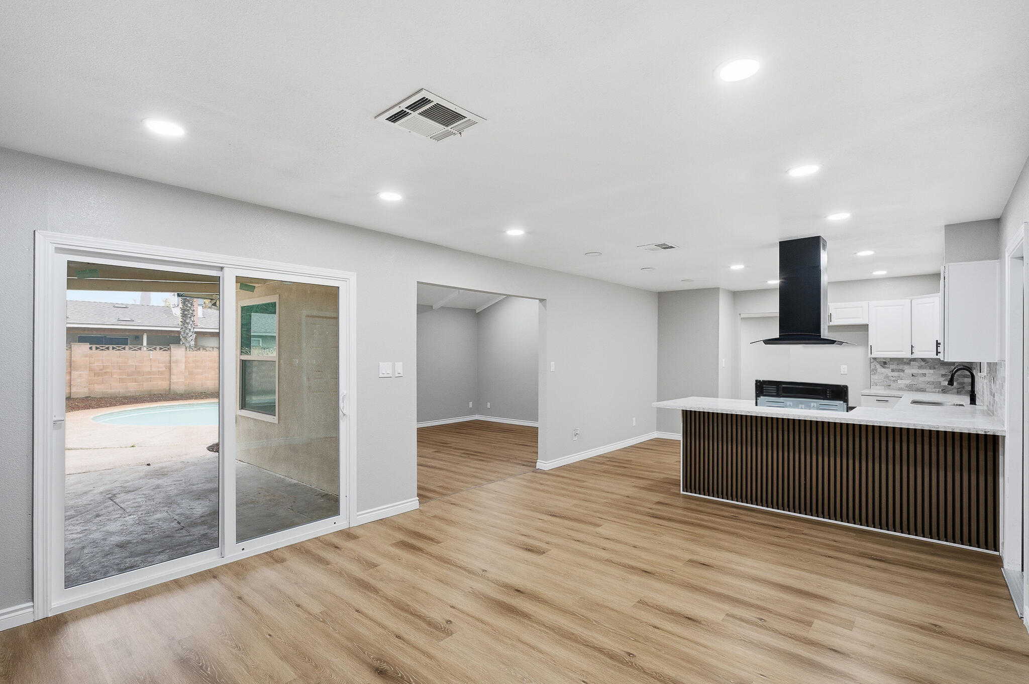 3311 W Sue Ave, Visalia, CA 93277