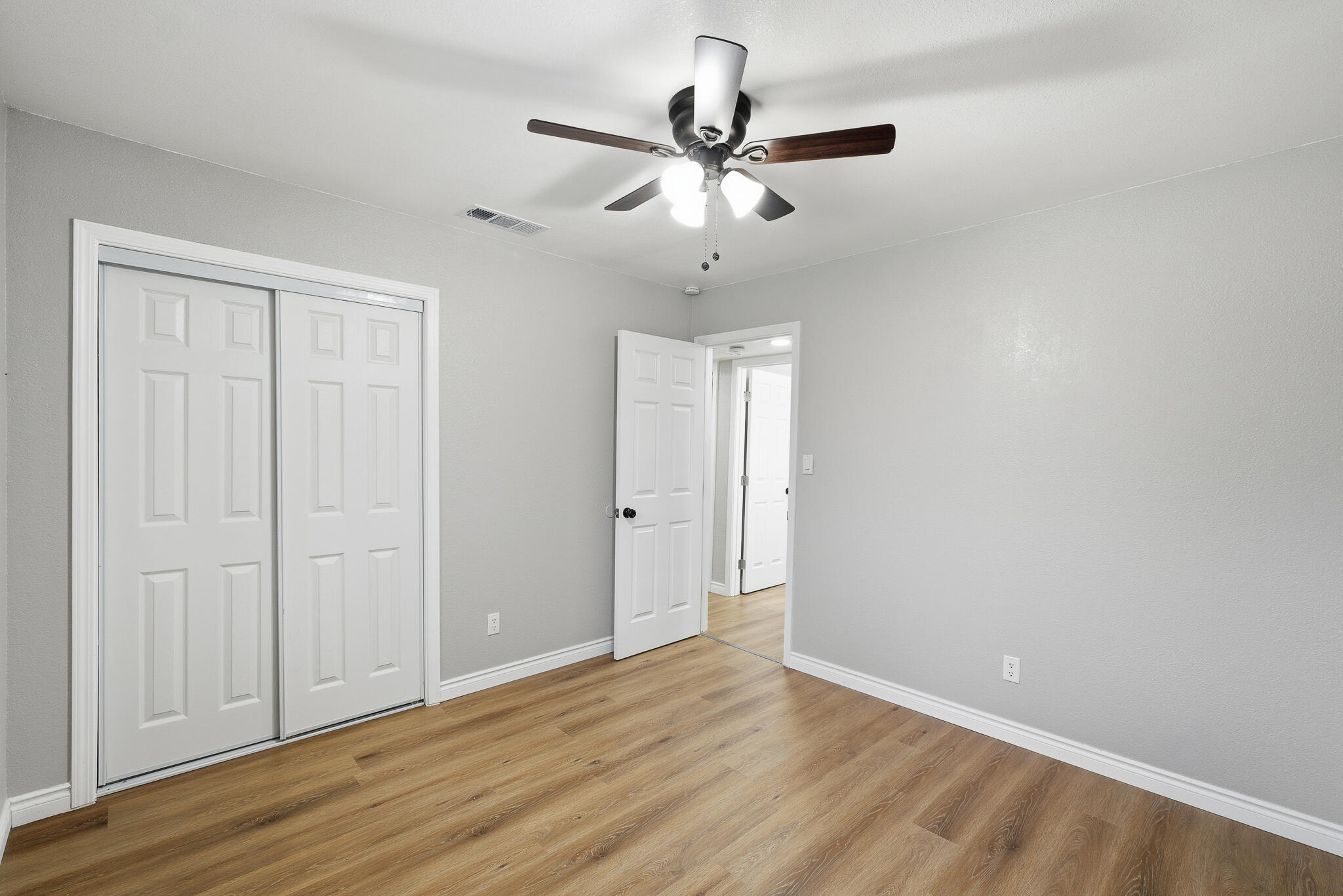 3311 W Sue Ave, Visalia, CA 93277