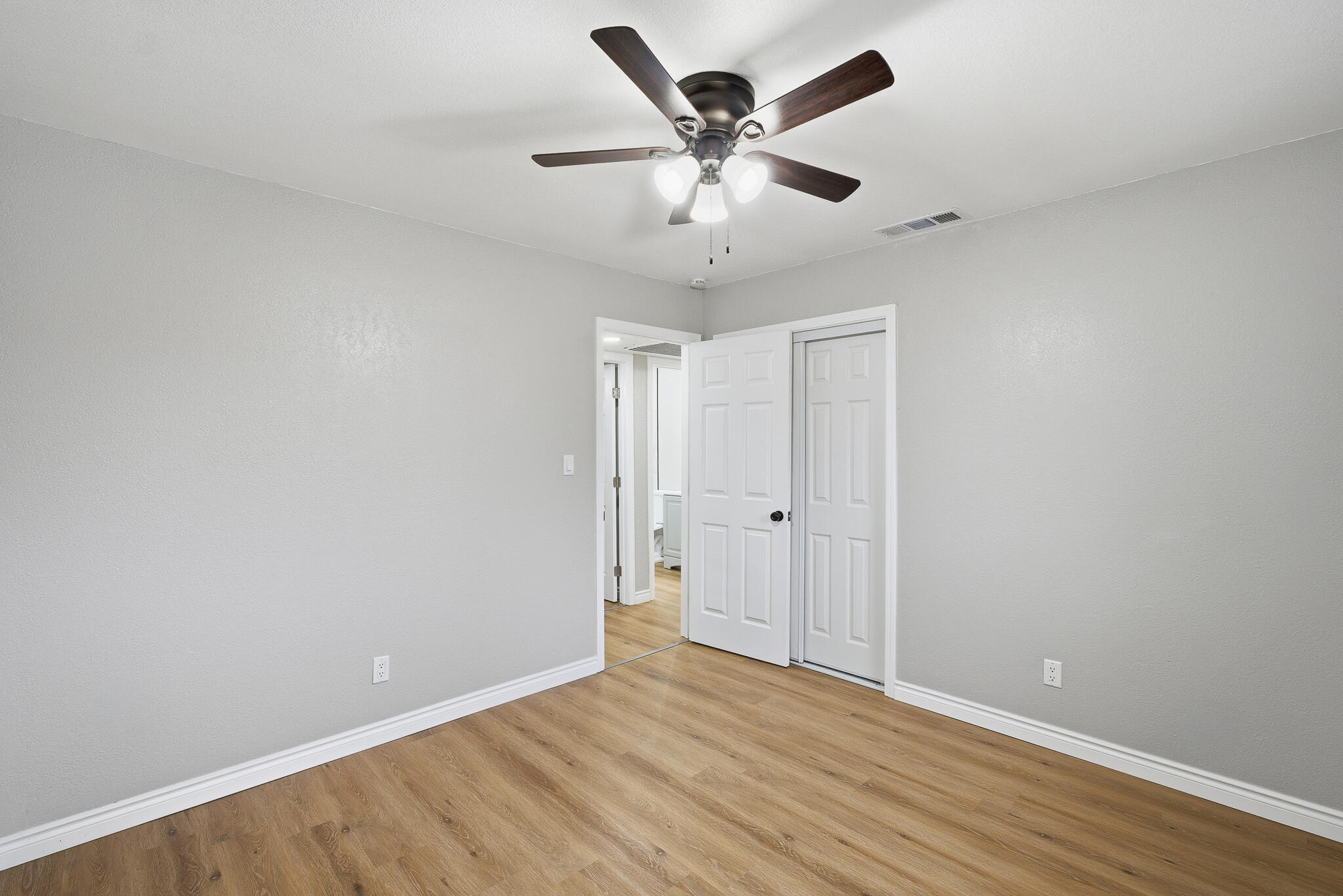 3311 W Sue Ave, Visalia, CA 93277