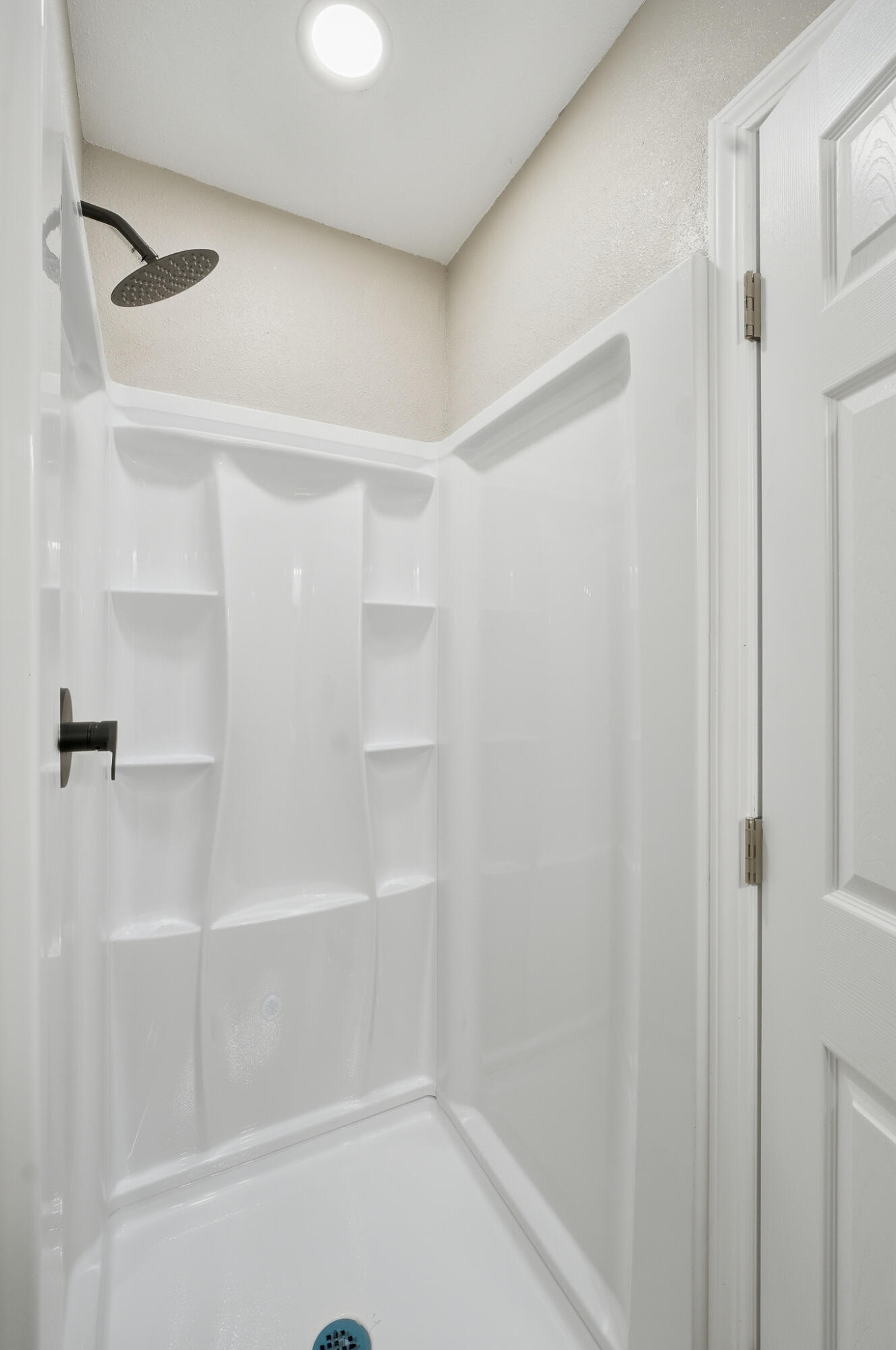 3311 W Sue Ave, Visalia, CA 93277