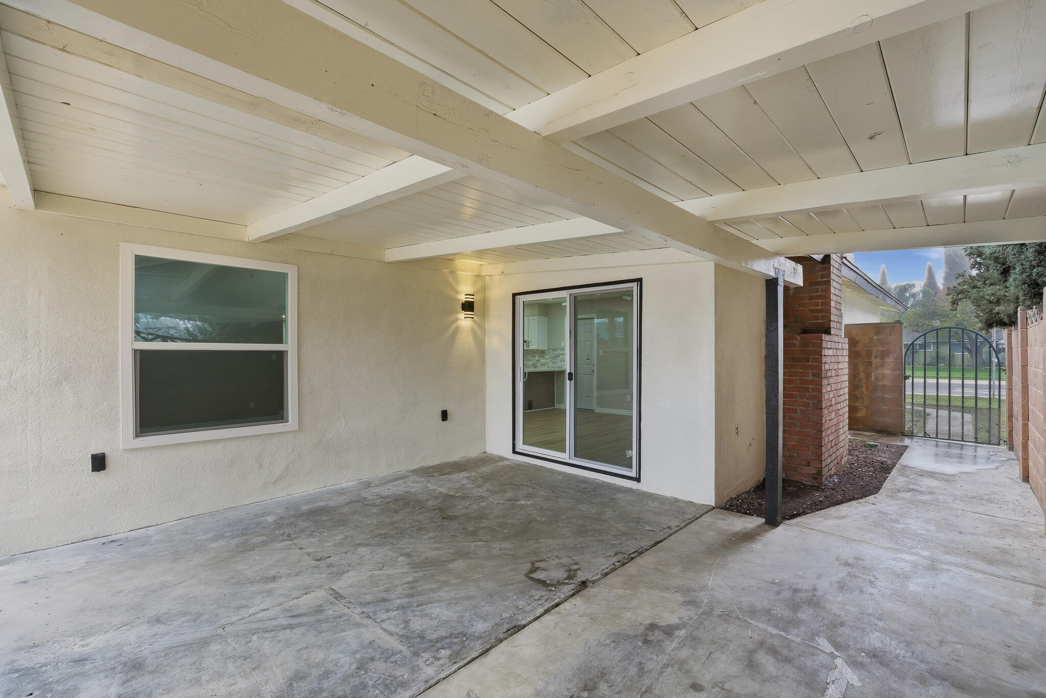 3311 W Sue Ave, Visalia, CA 93277