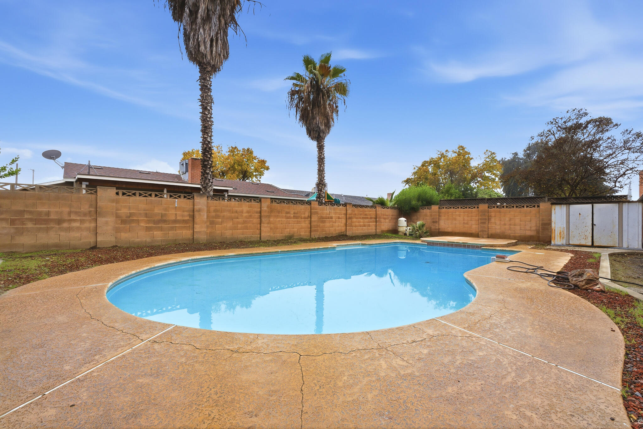 3311 W Sue Ave, Visalia, CA 93277