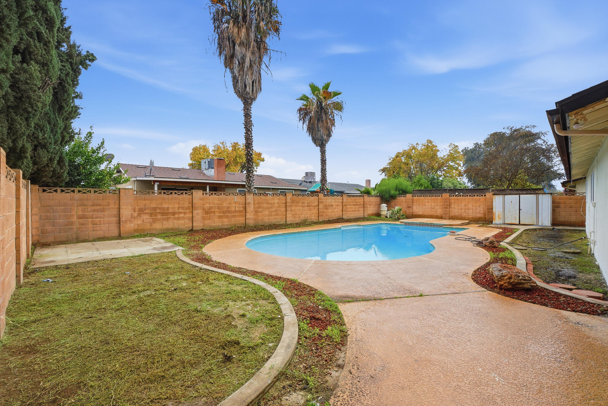 3311 W Sue Ave, Visalia, CA 93277