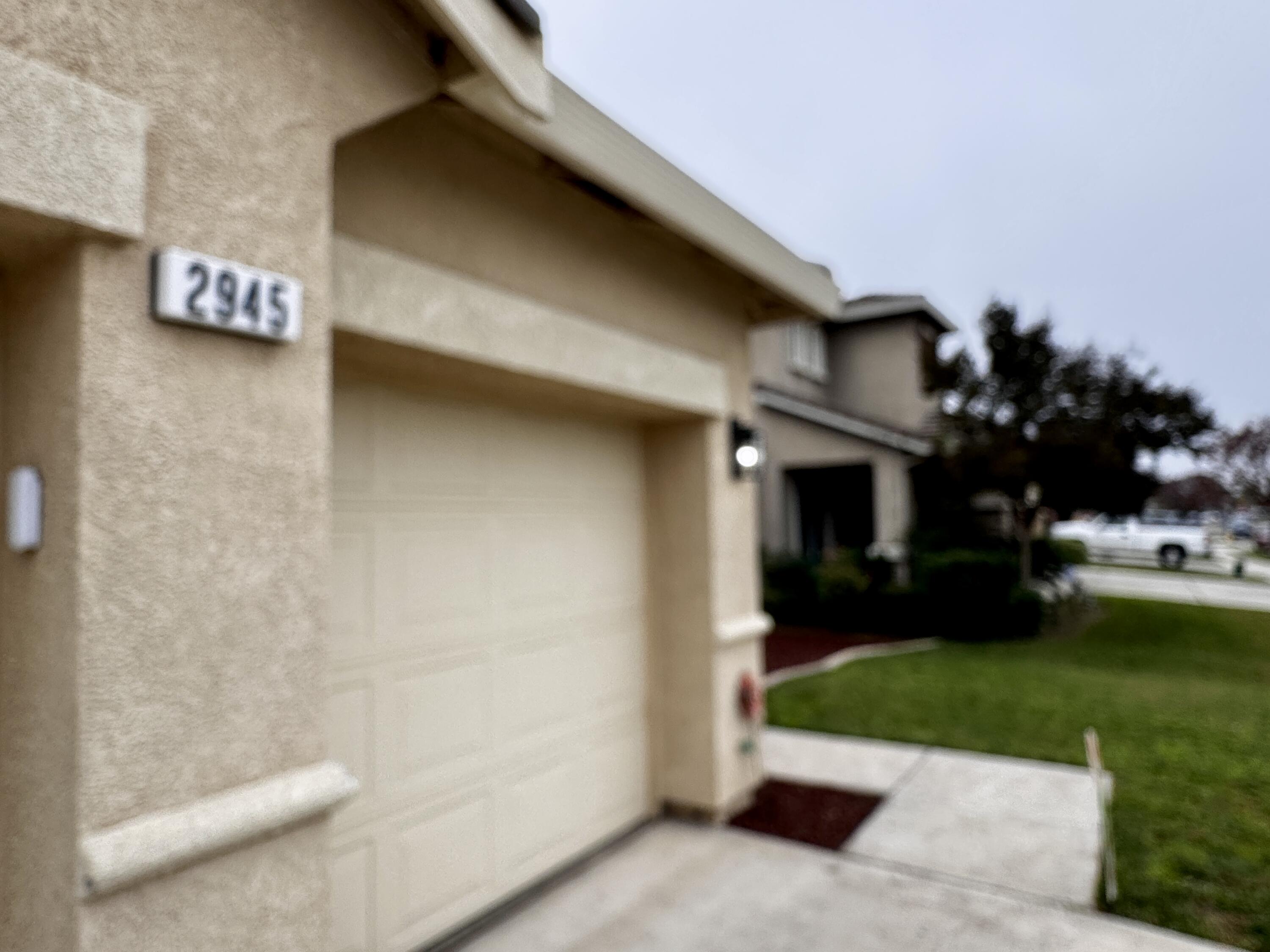 2945 W Vine Ave, Visalia, CA 93291