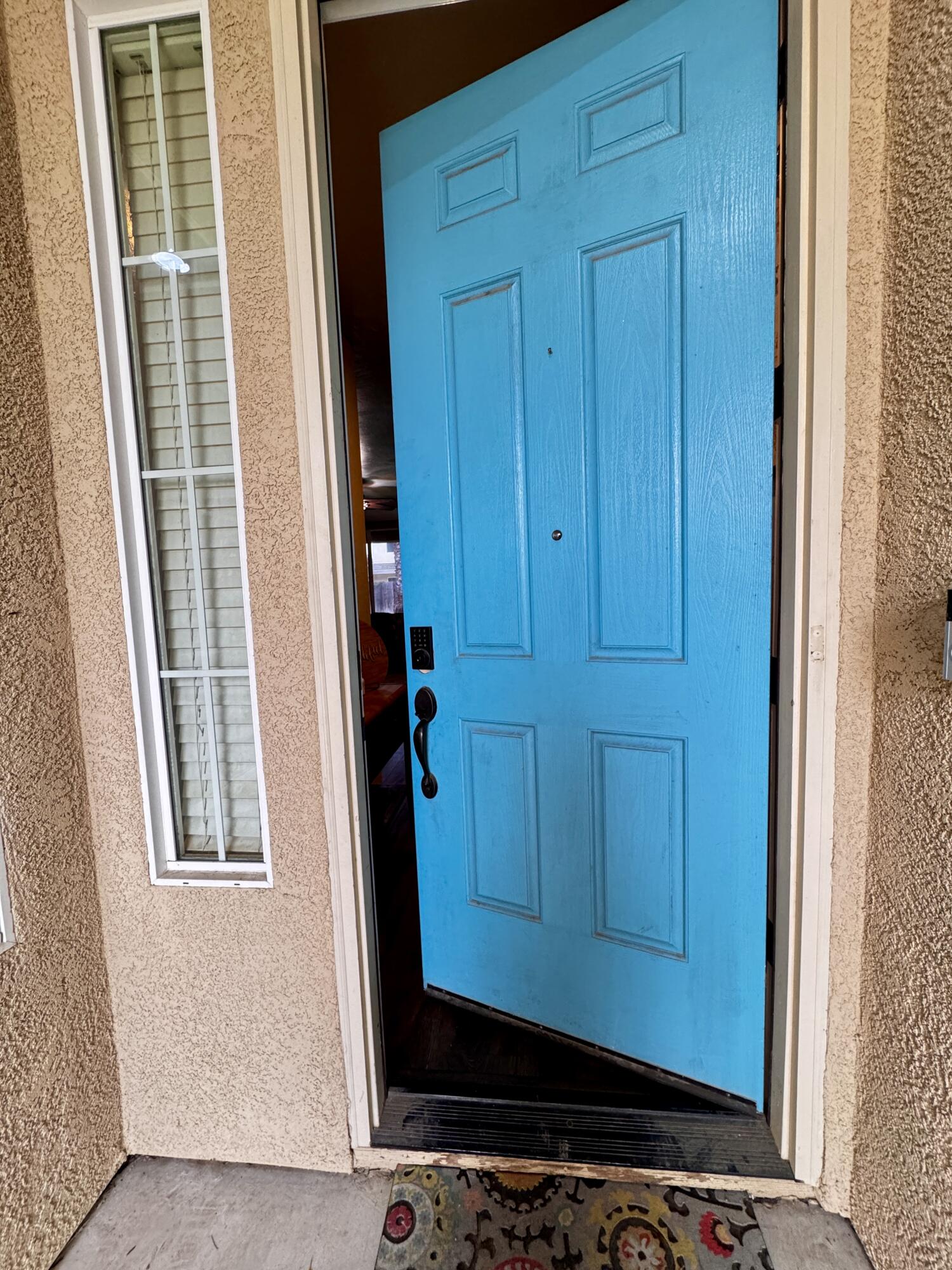 2945 W Vine Ave, Visalia, CA 93291