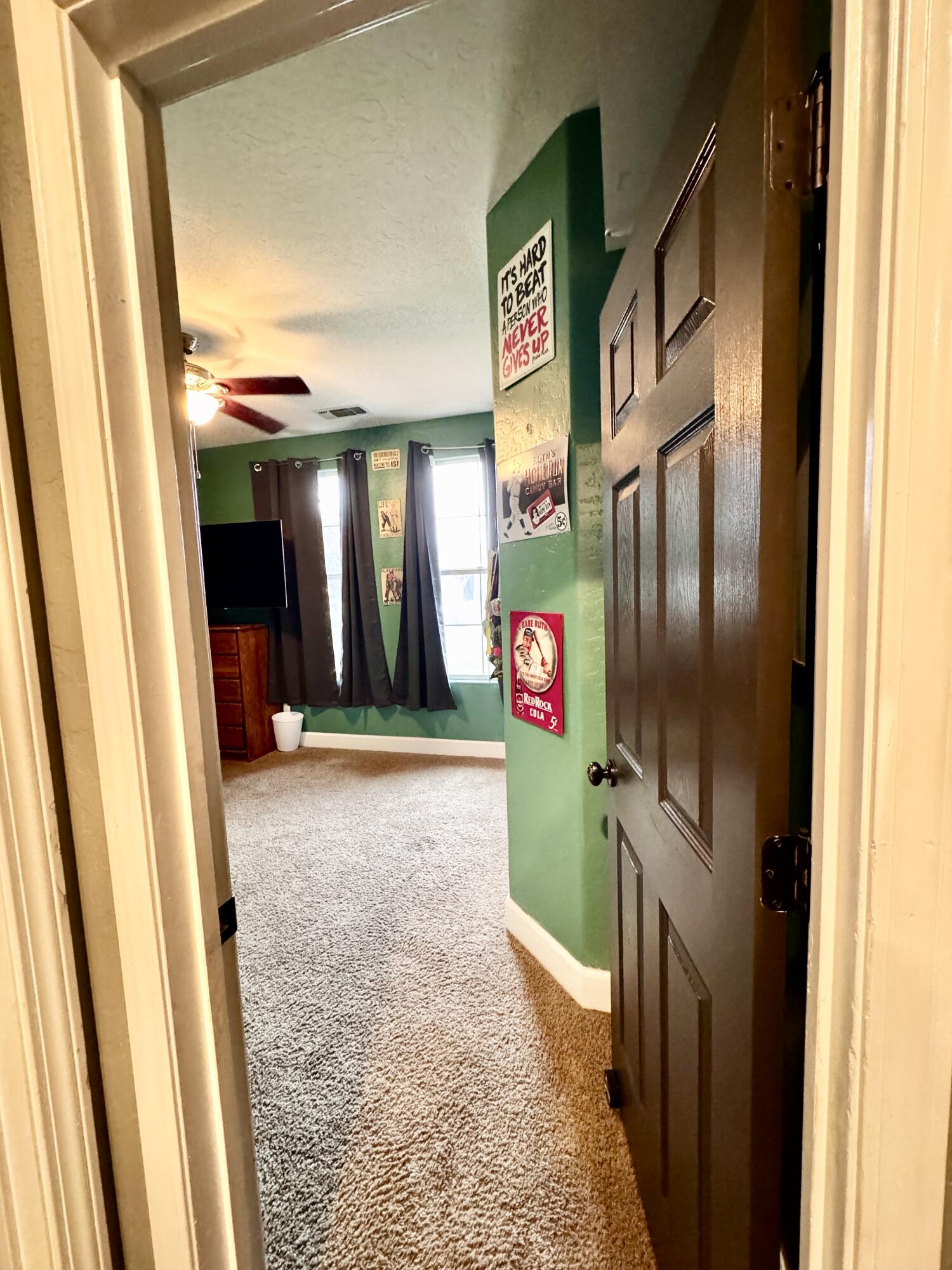 2945 W Vine Ave, Visalia, CA 93291