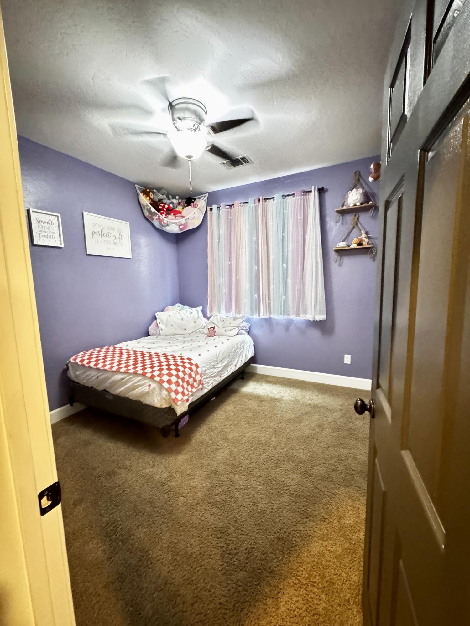 2945 W Vine Ave, Visalia, CA 93291