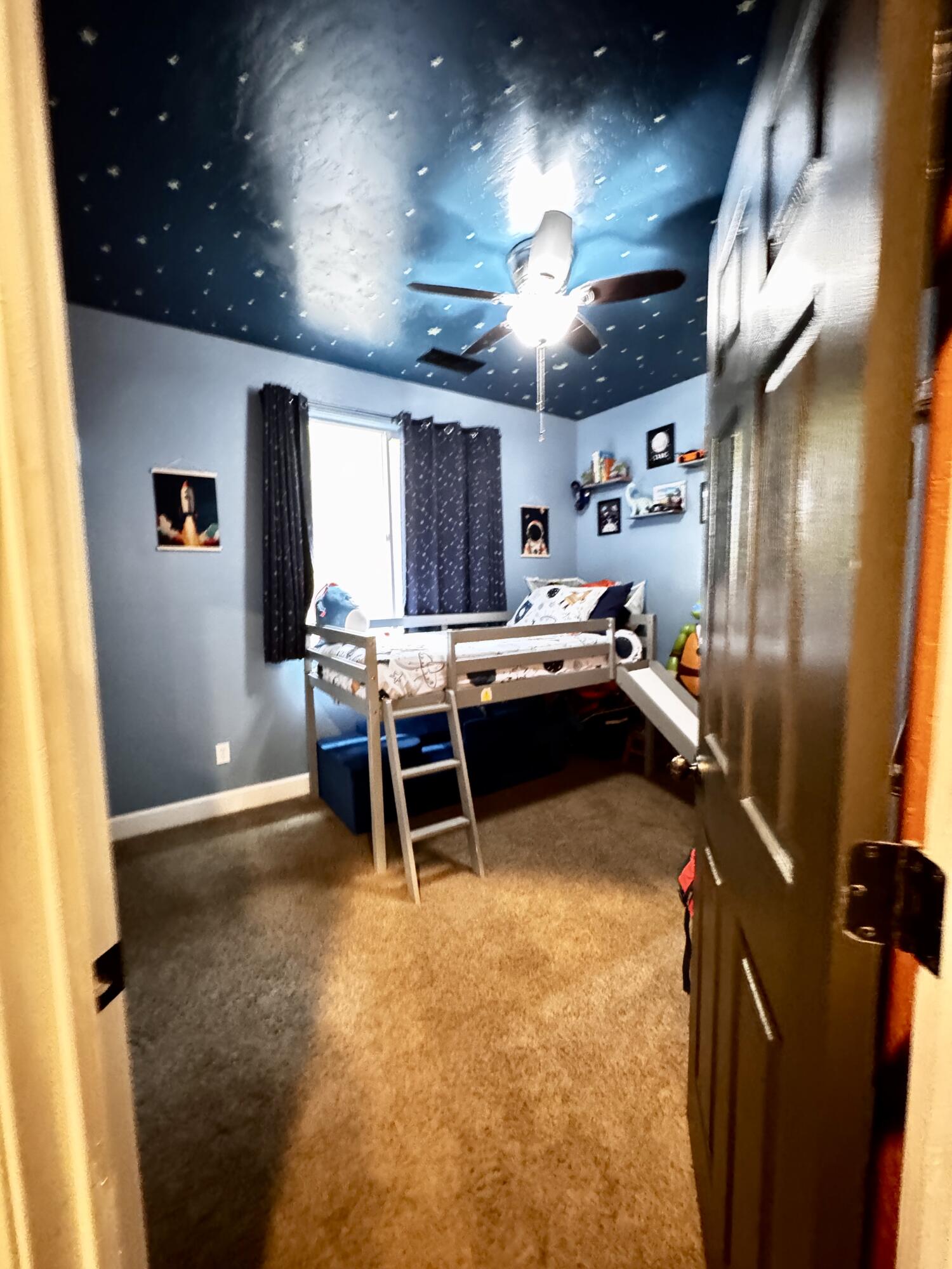 2945 W Vine Ave, Visalia, CA 93291