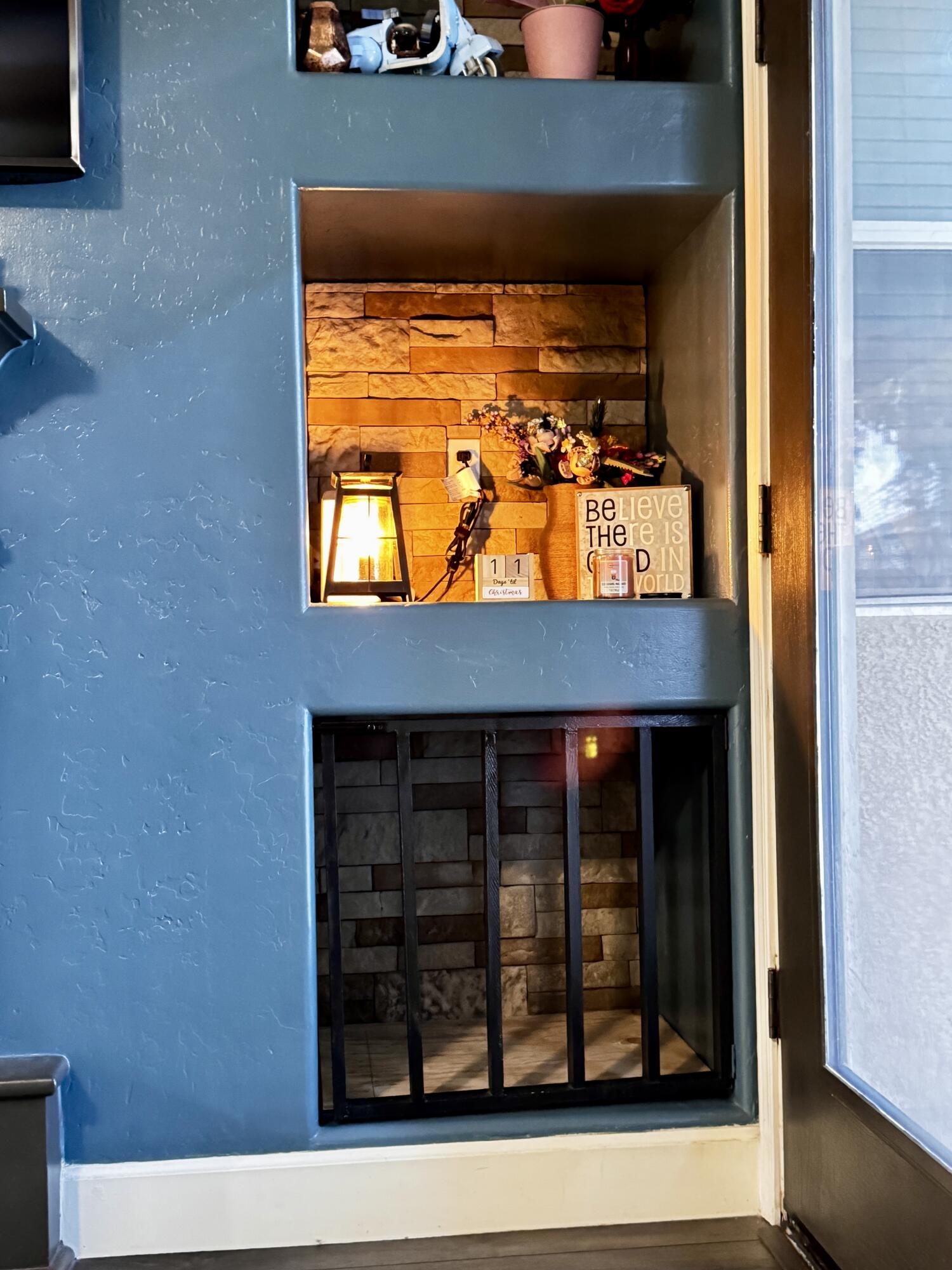 2945 W Vine Ave, Visalia, CA 93291