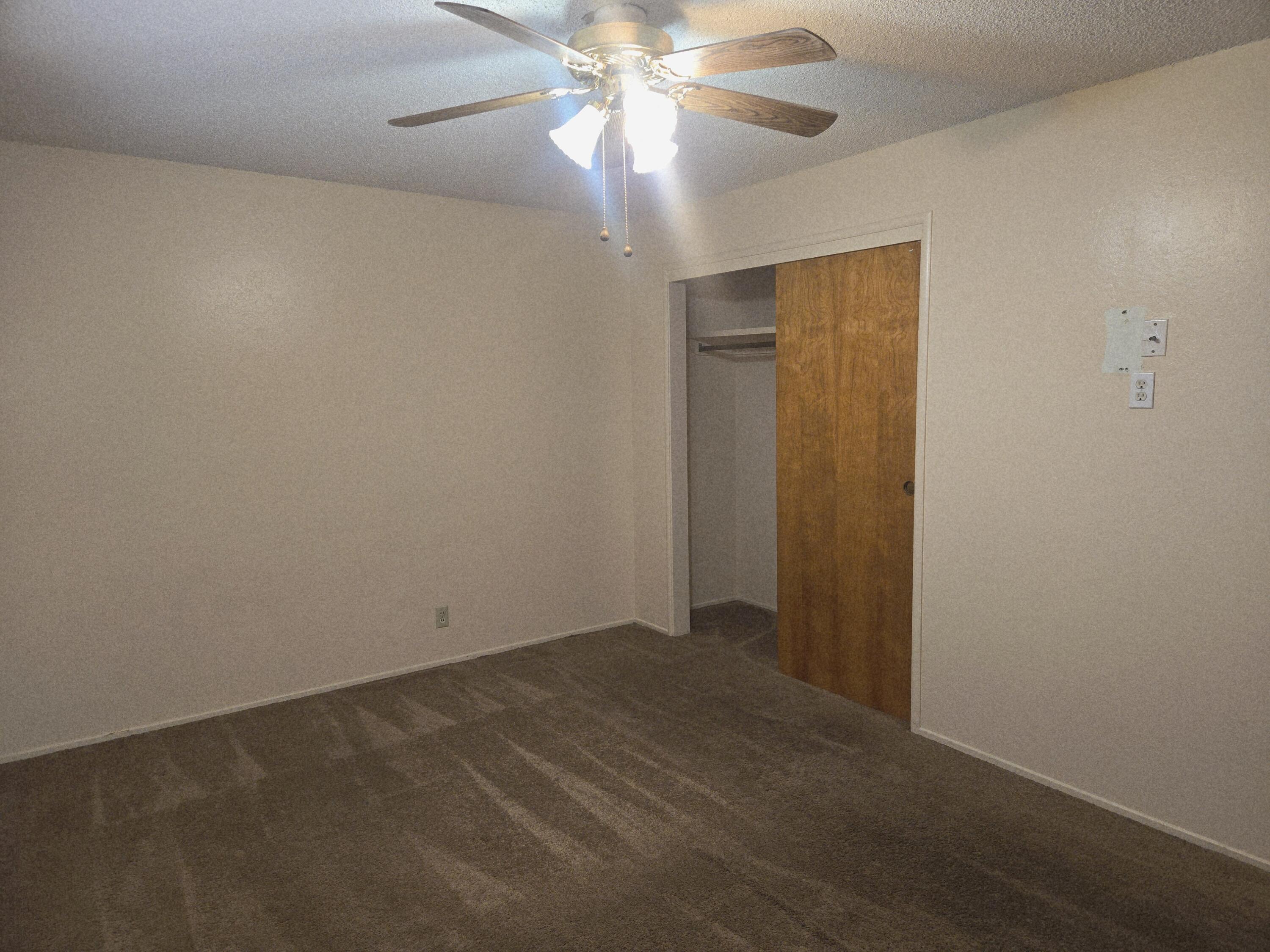 1448 E Akers Way, Dinuba, CA 93618