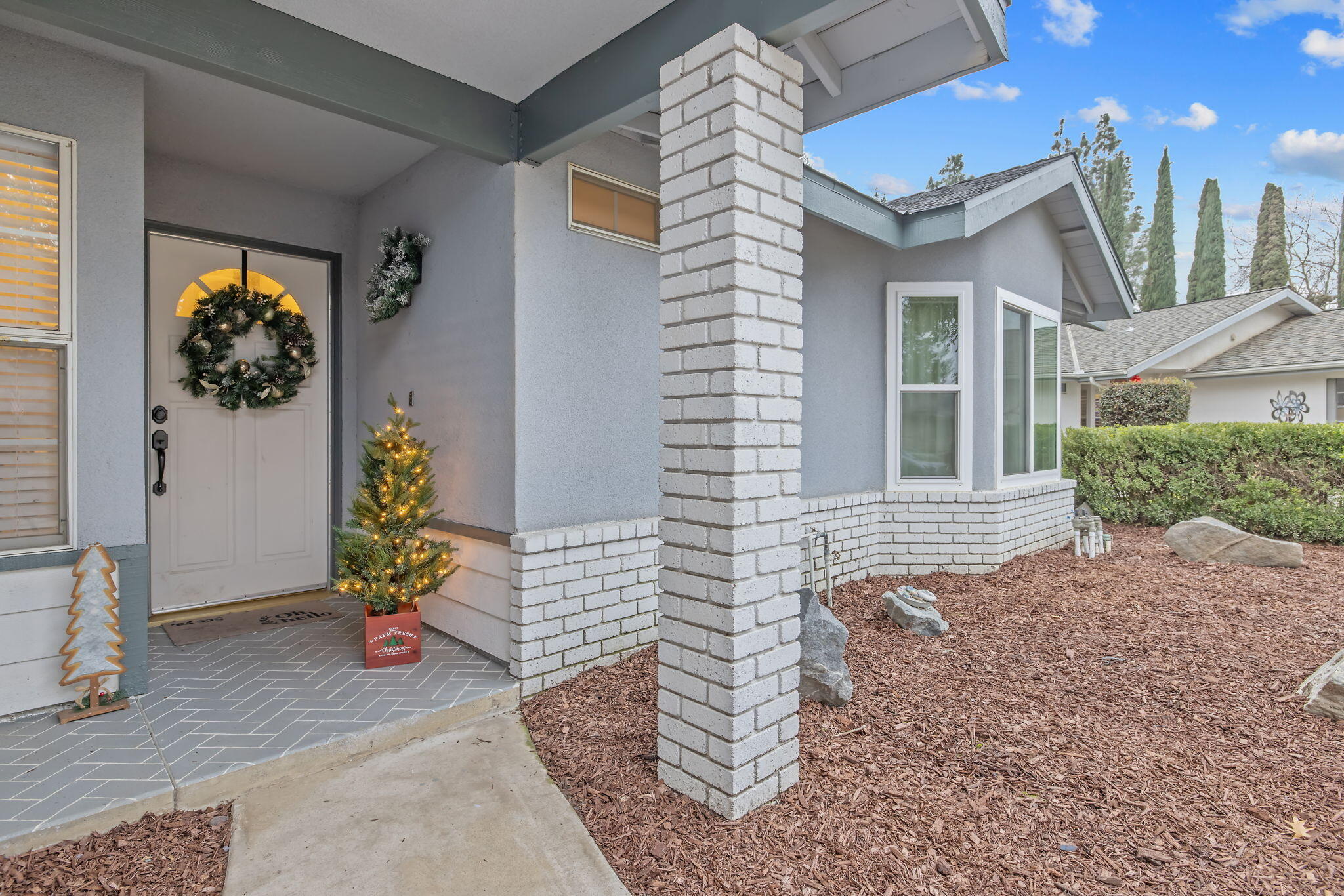 3623 E Acequia Ct, Visalia, CA 93292