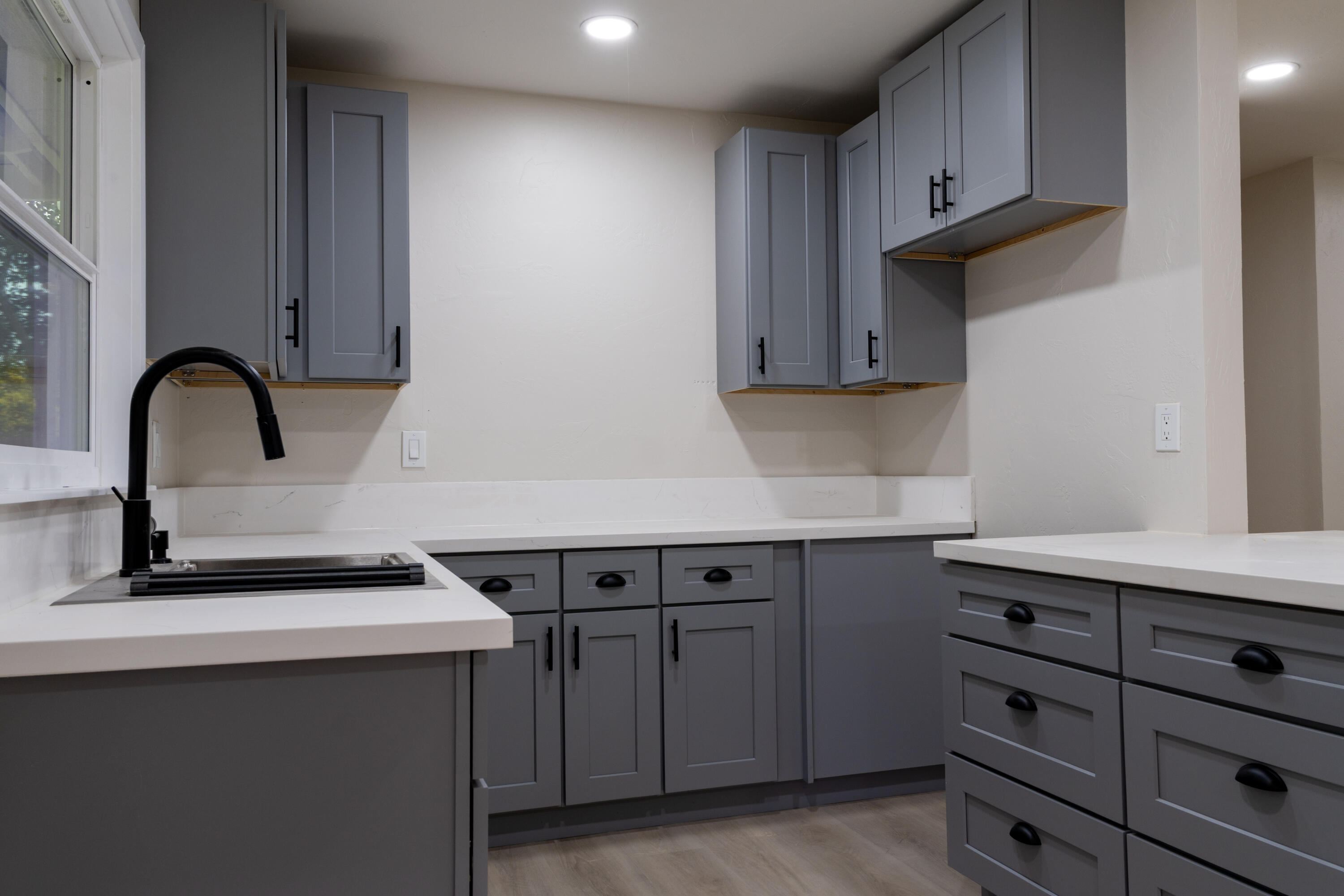 6075 N Selland Ave, Fresno, CA 93711