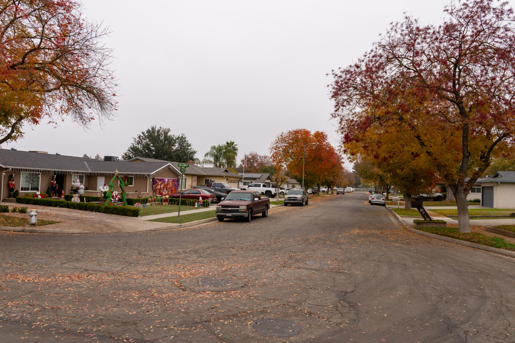 6075 N Selland Ave, Fresno, CA 93711