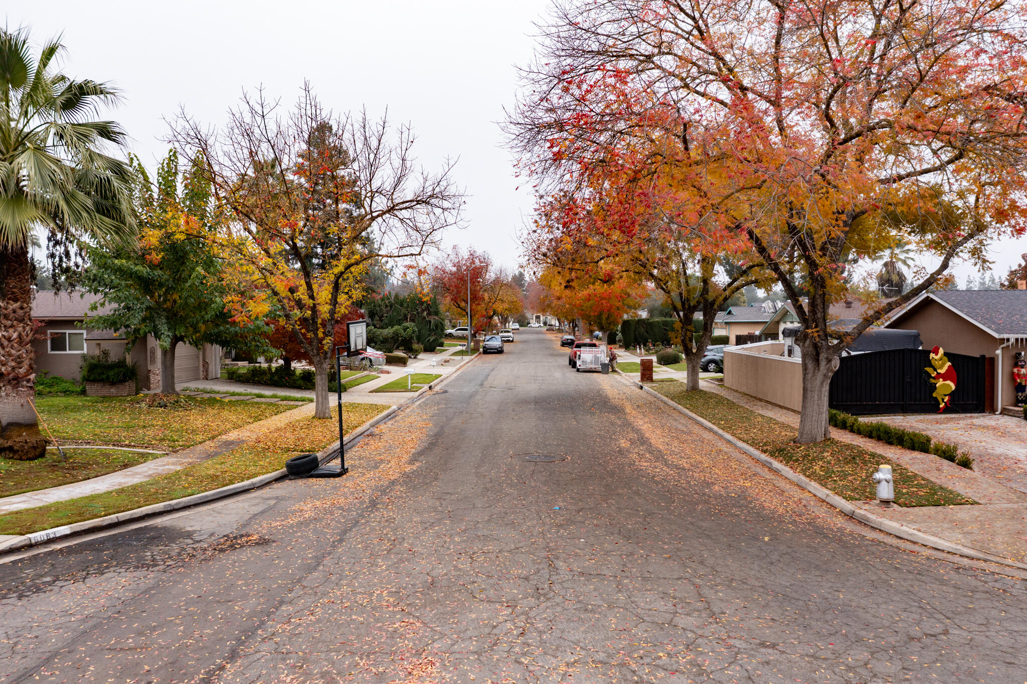 6075 N Selland Ave, Fresno, CA 93711