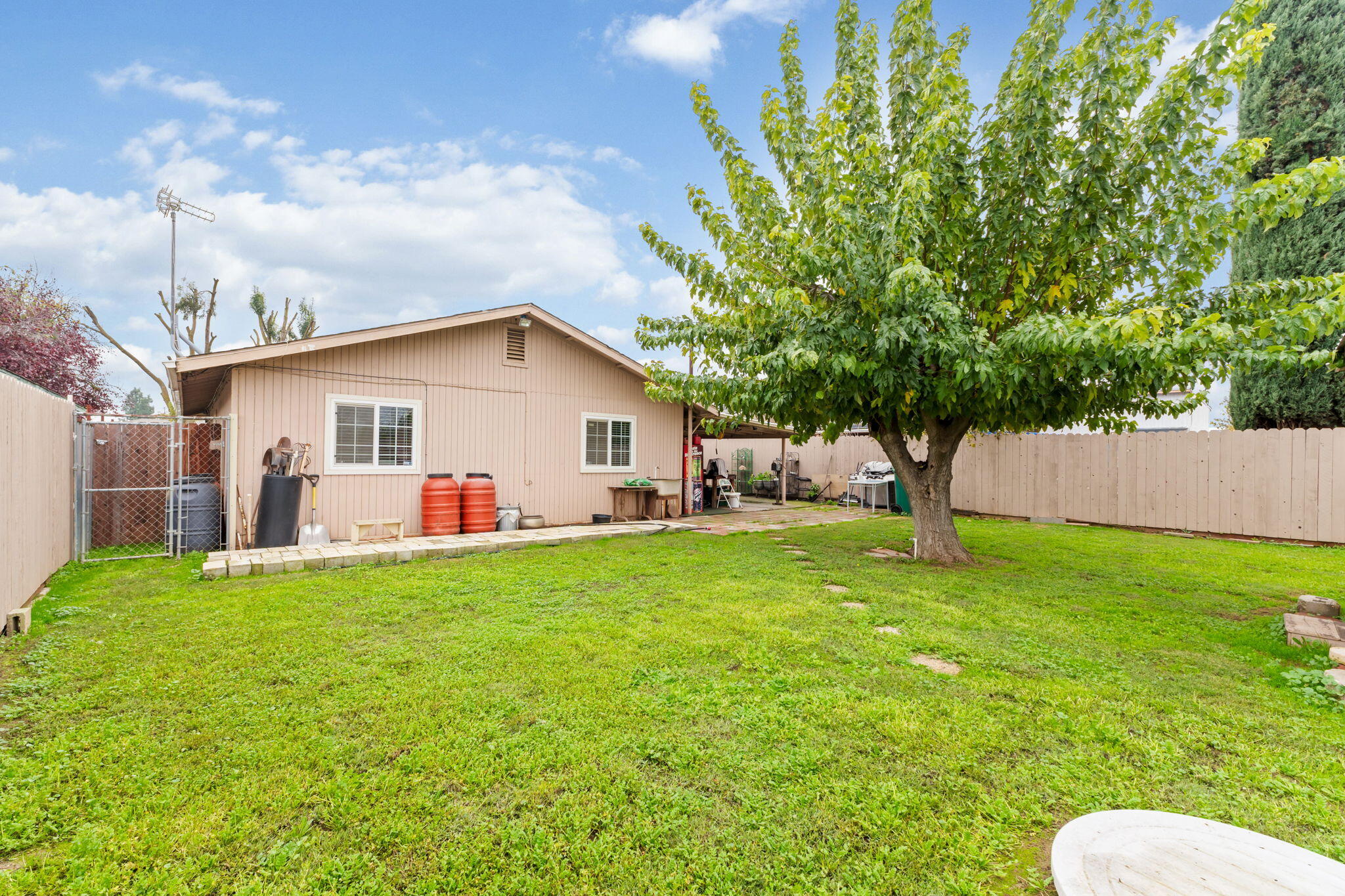 12696 Washington Ave, Le Grand, CA 95333