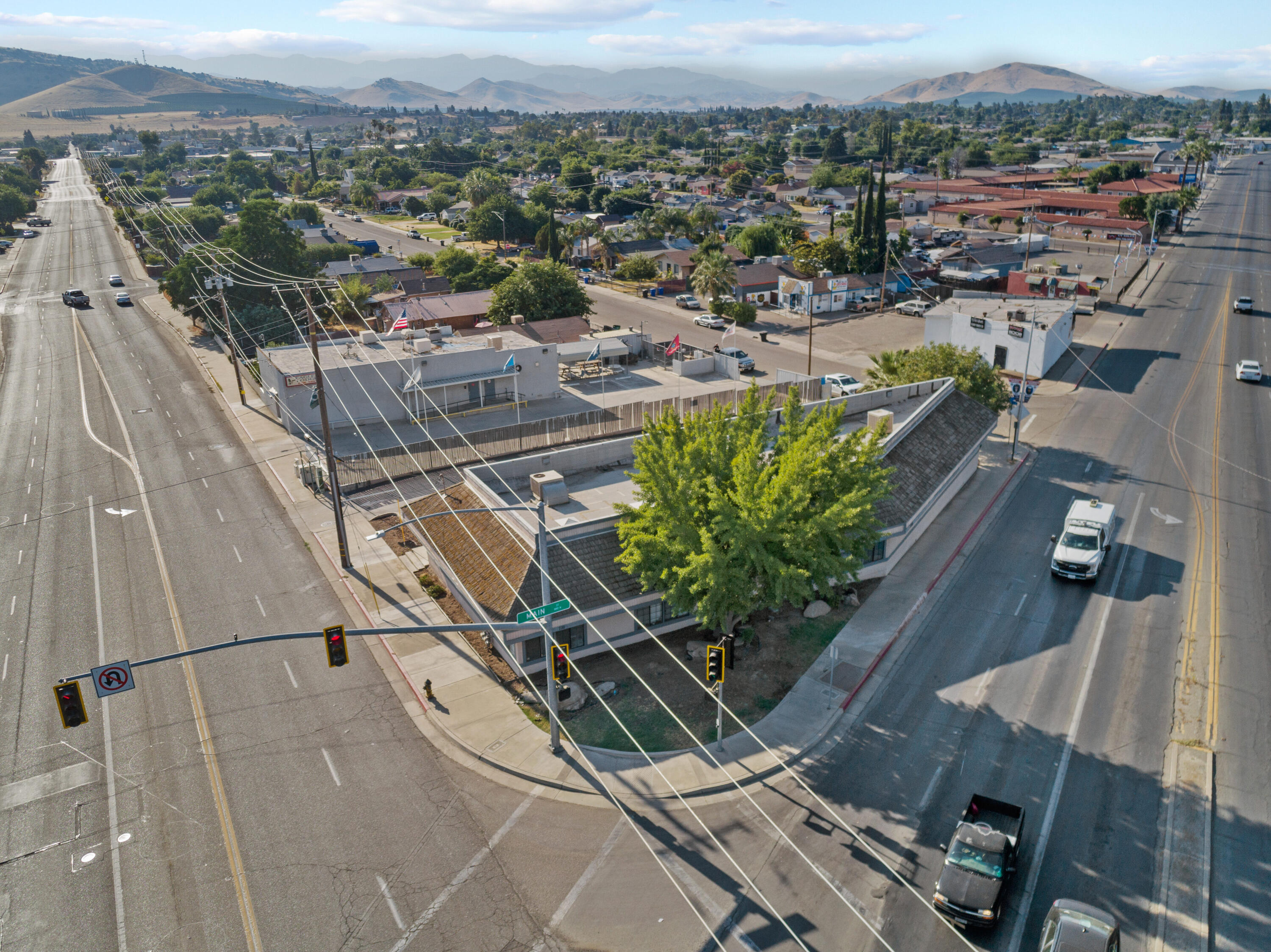 770 N Main St, Porterville, CA 93257