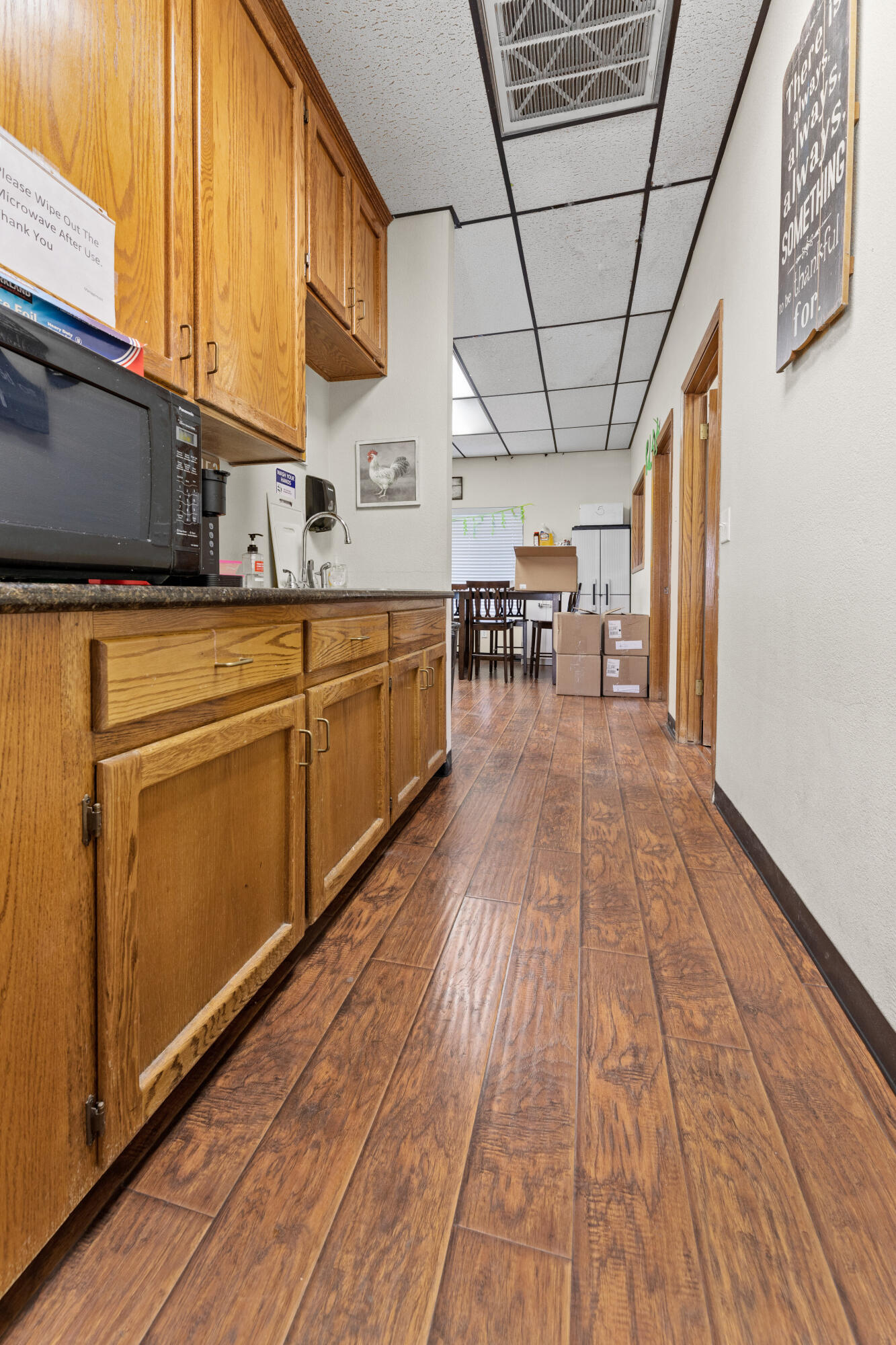 770 N Main St, Porterville, CA 93257