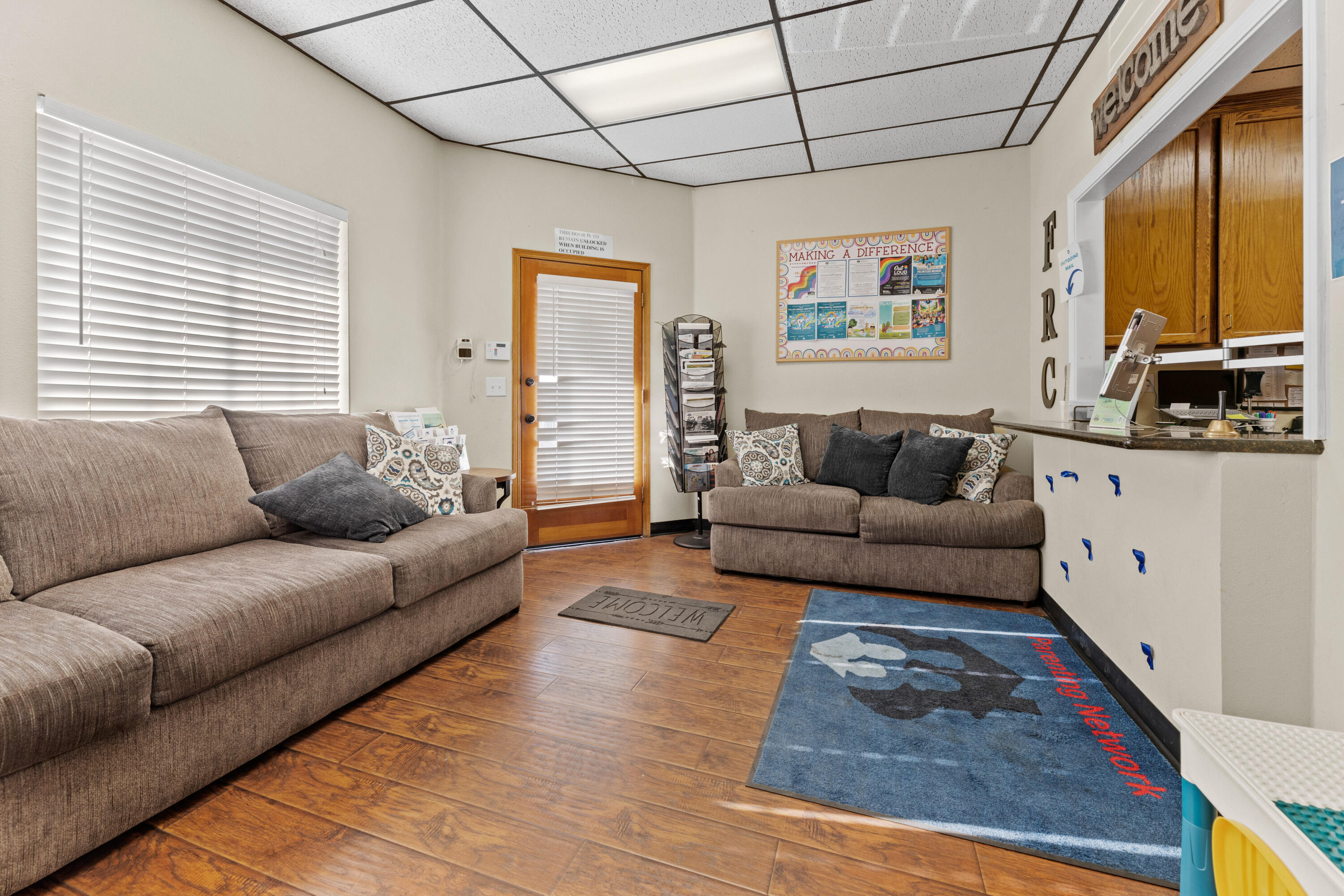 770 N Main St, Porterville, CA 93257