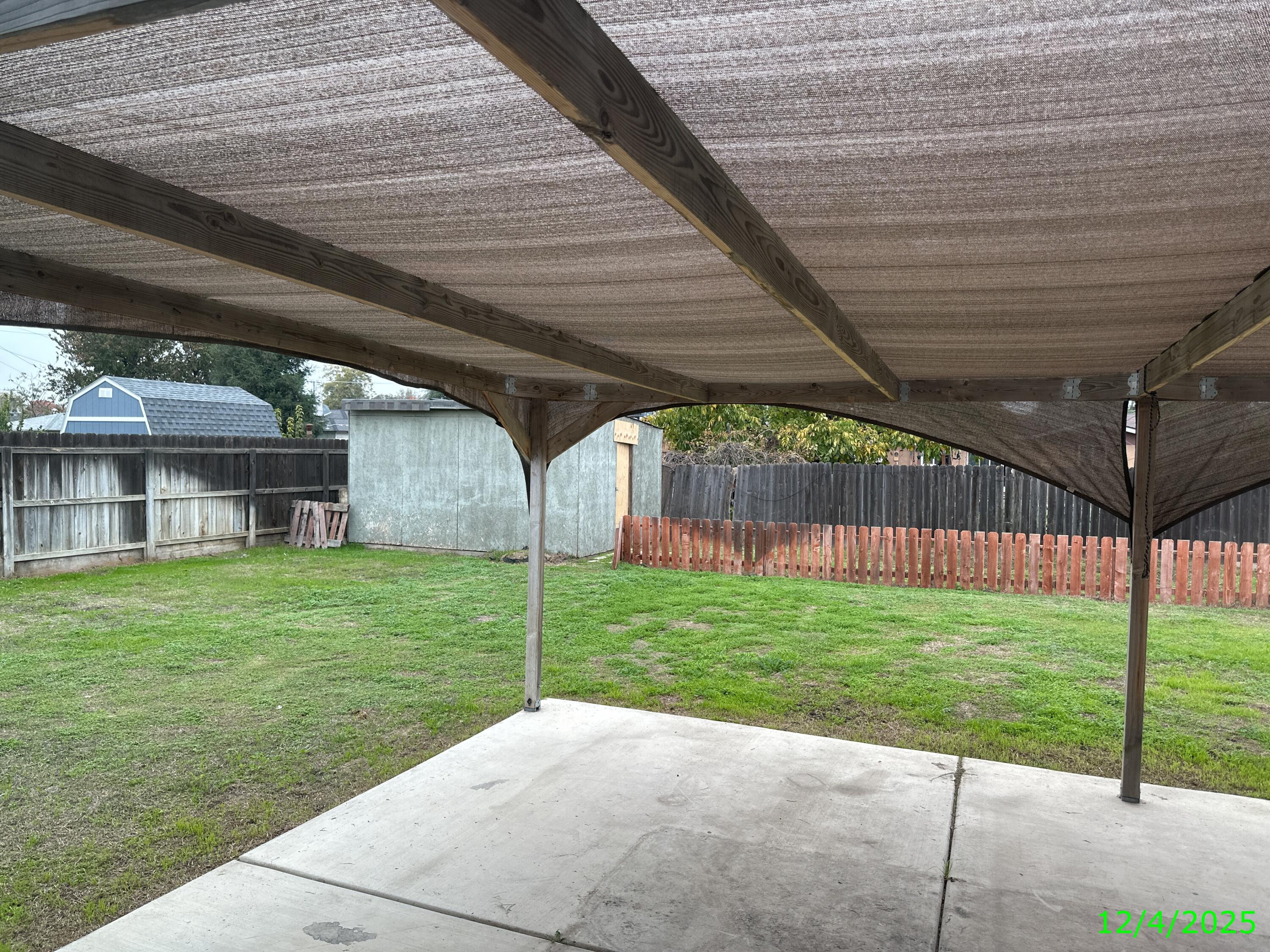 2528 W Howard Ave, Visalia, CA 93277
