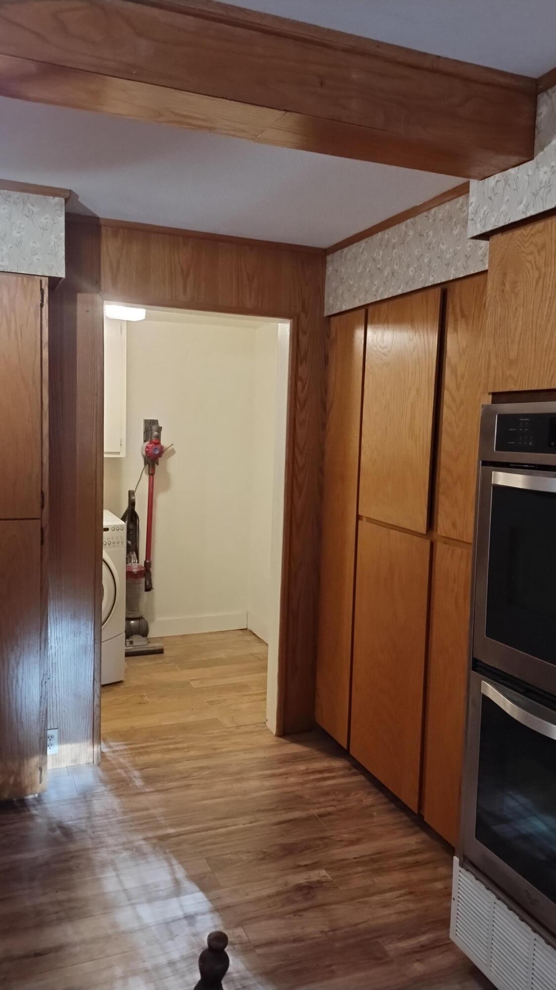 594 Loop Dr, Camp Nelson, CA 93265