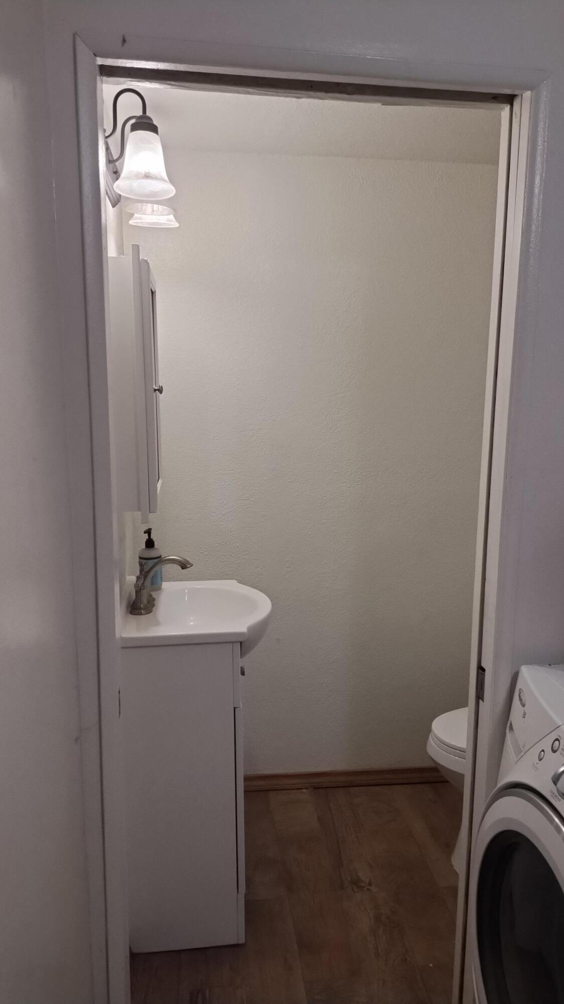 594 Loop Dr, Camp Nelson, CA 93265