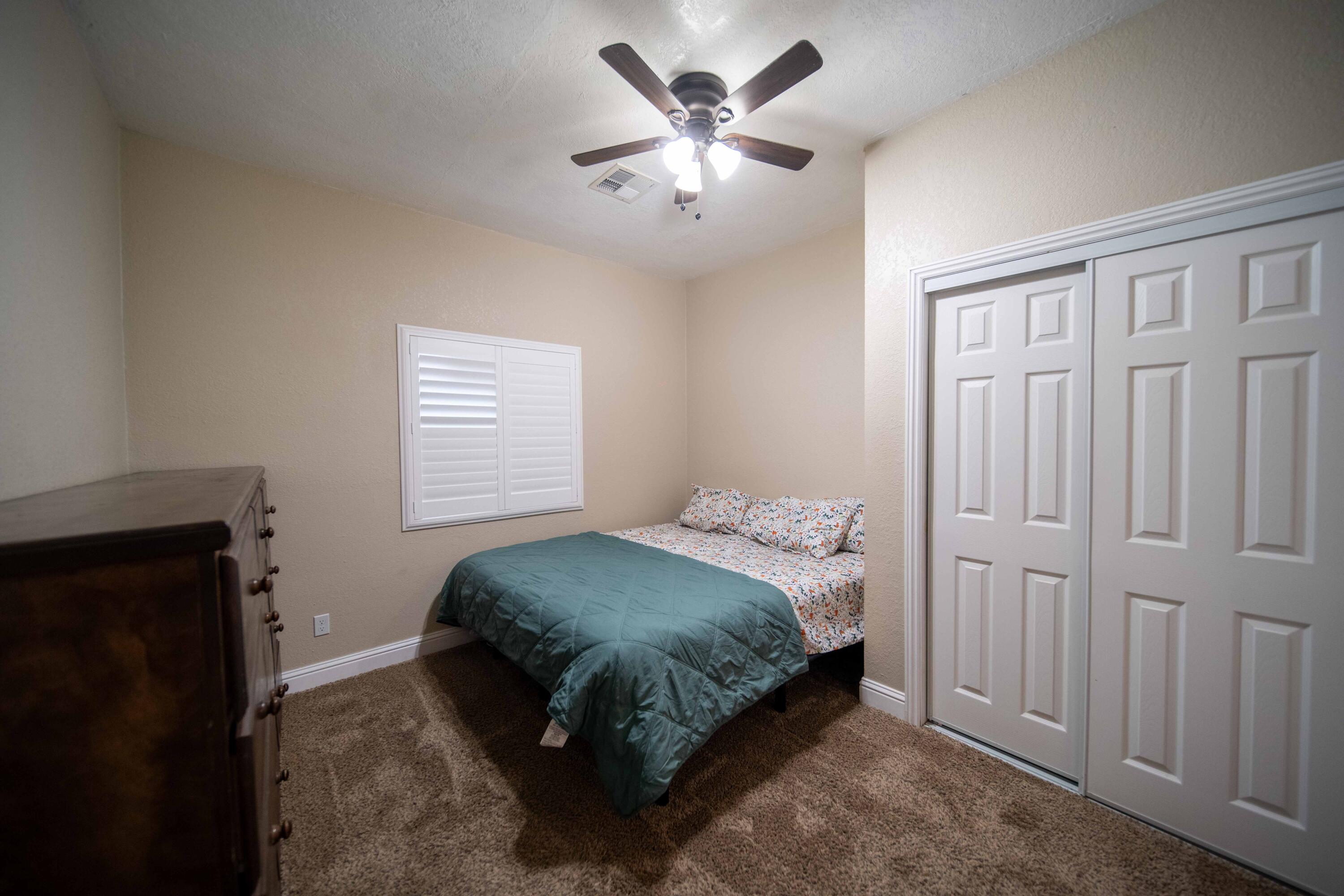 1834 Young St, Selma, CA 93662