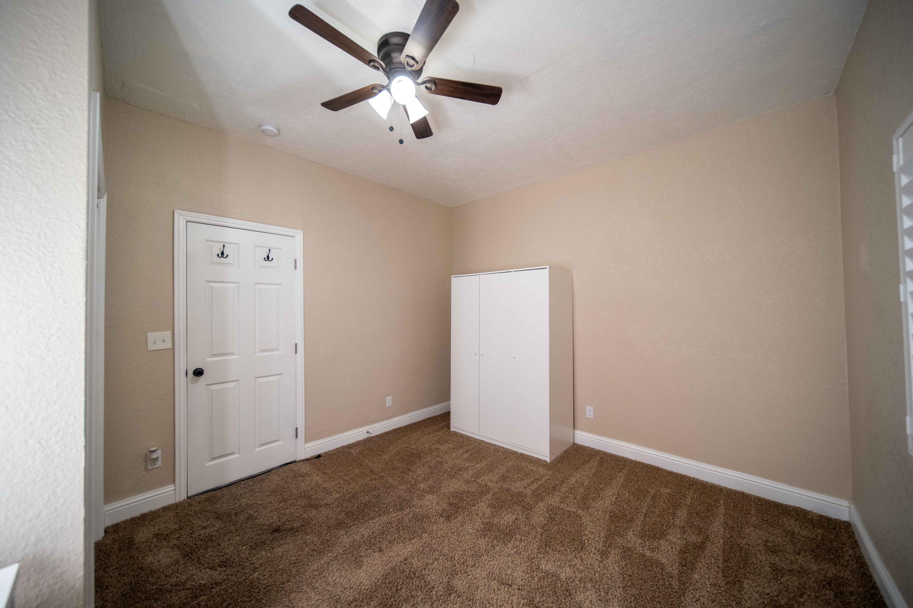 1834 Young St, Selma, CA 93662