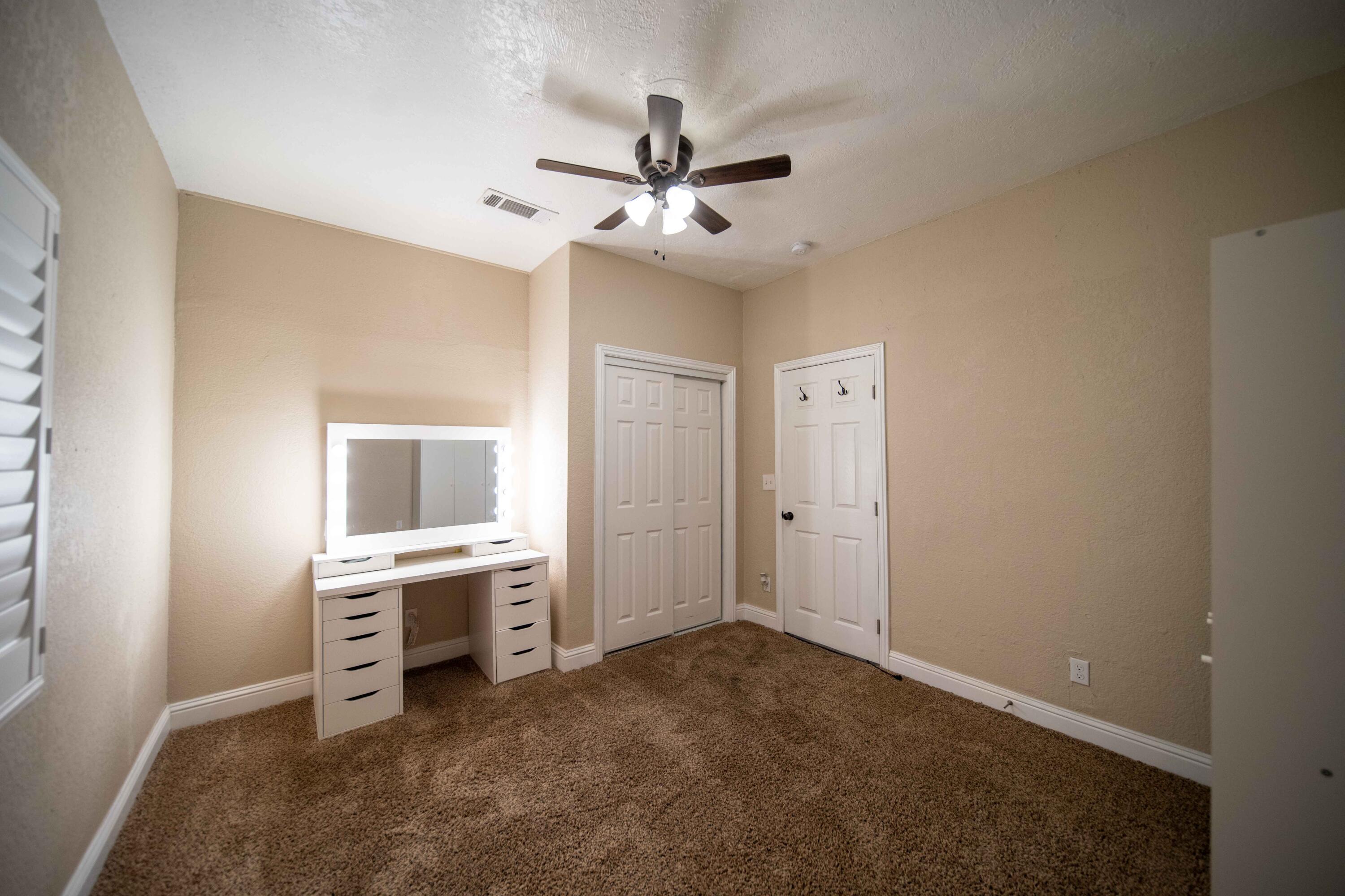 1834 Young St, Selma, CA 93662