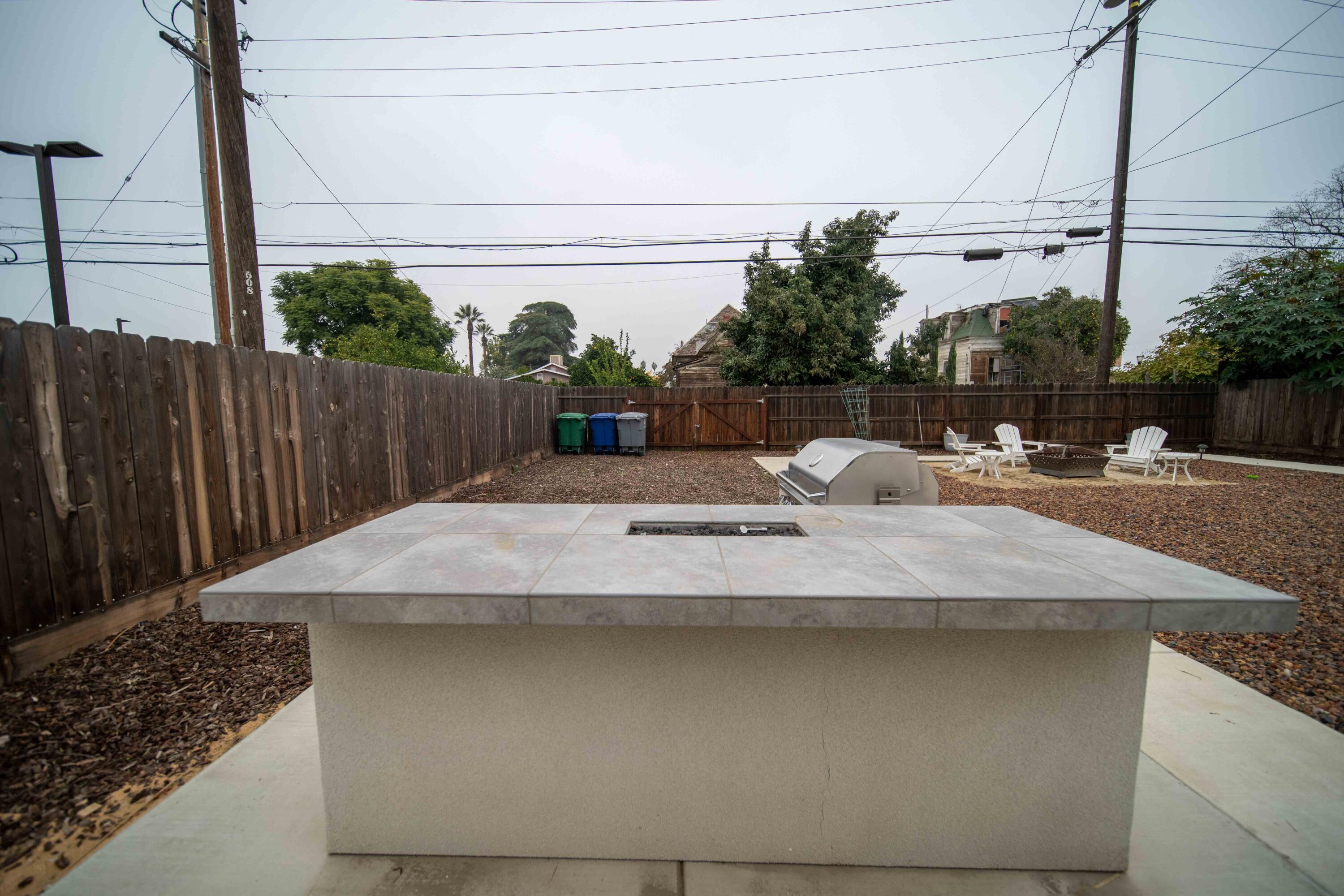 1834 Young St, Selma, CA 93662