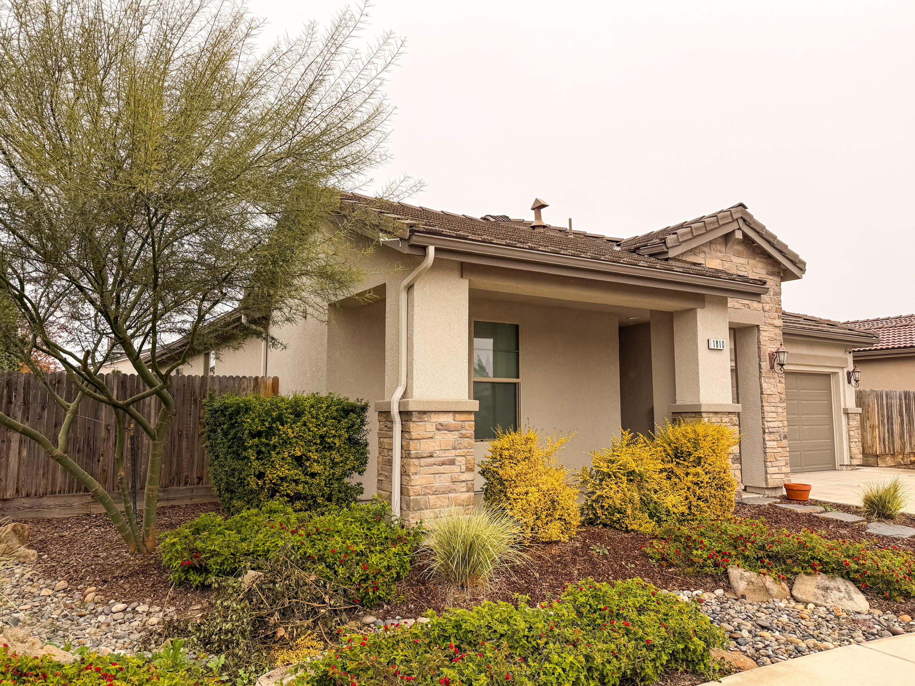 1810 E Monte Vista Ave, Visalia, CA 93292