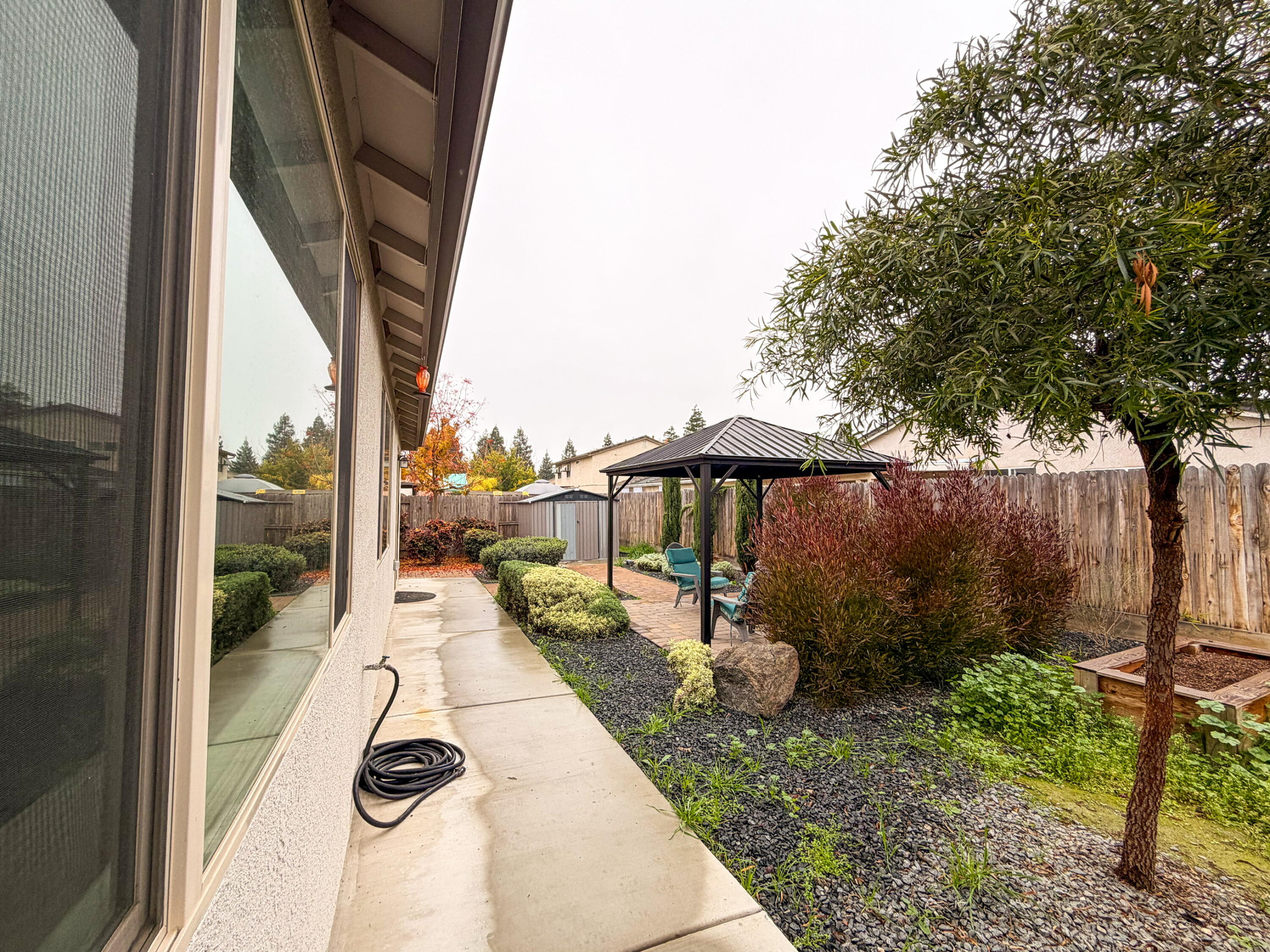 1810 E Monte Vista Ave, Visalia, CA 93292