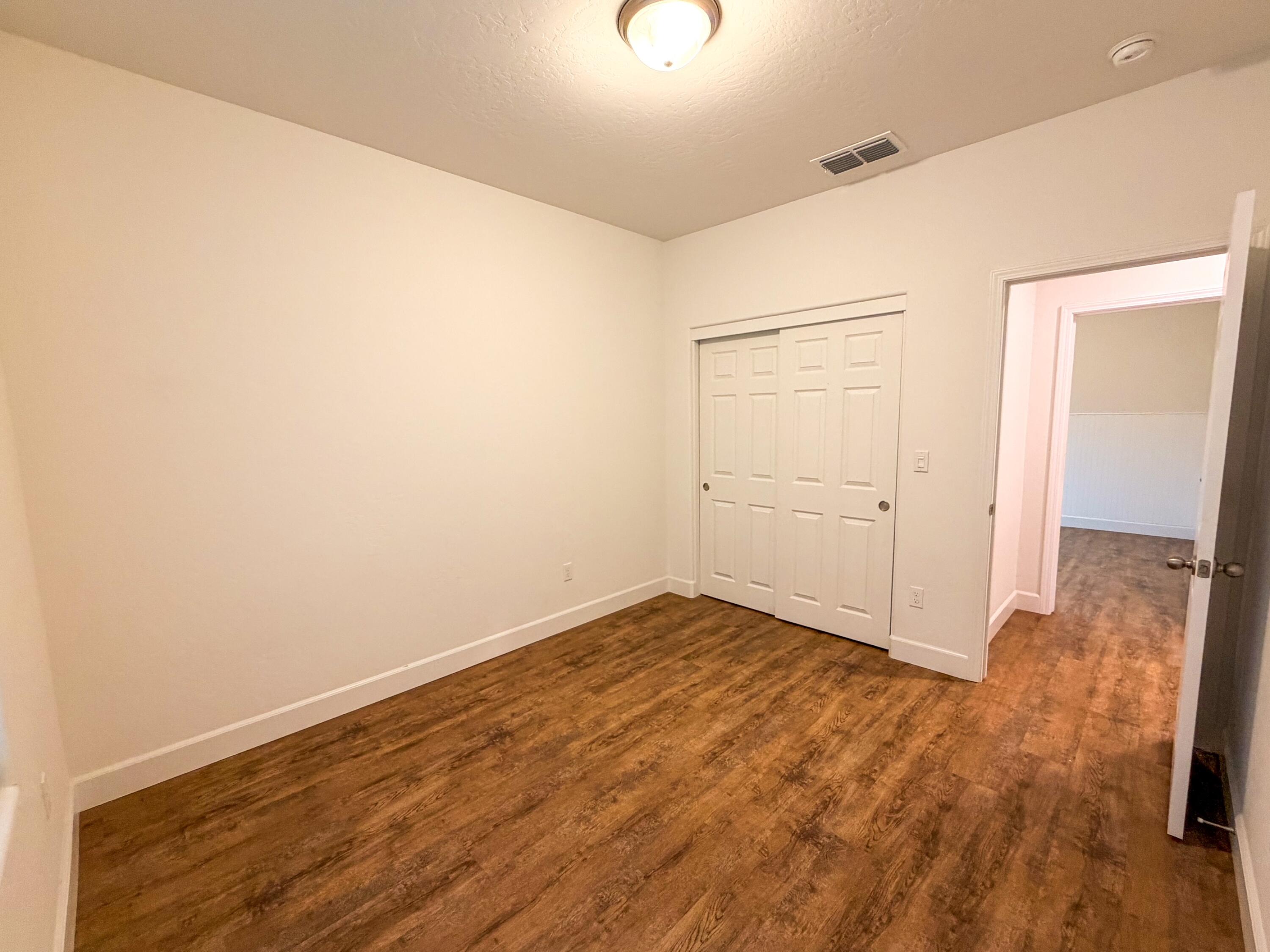 1810 E Monte Vista Ave, Visalia, CA 93292