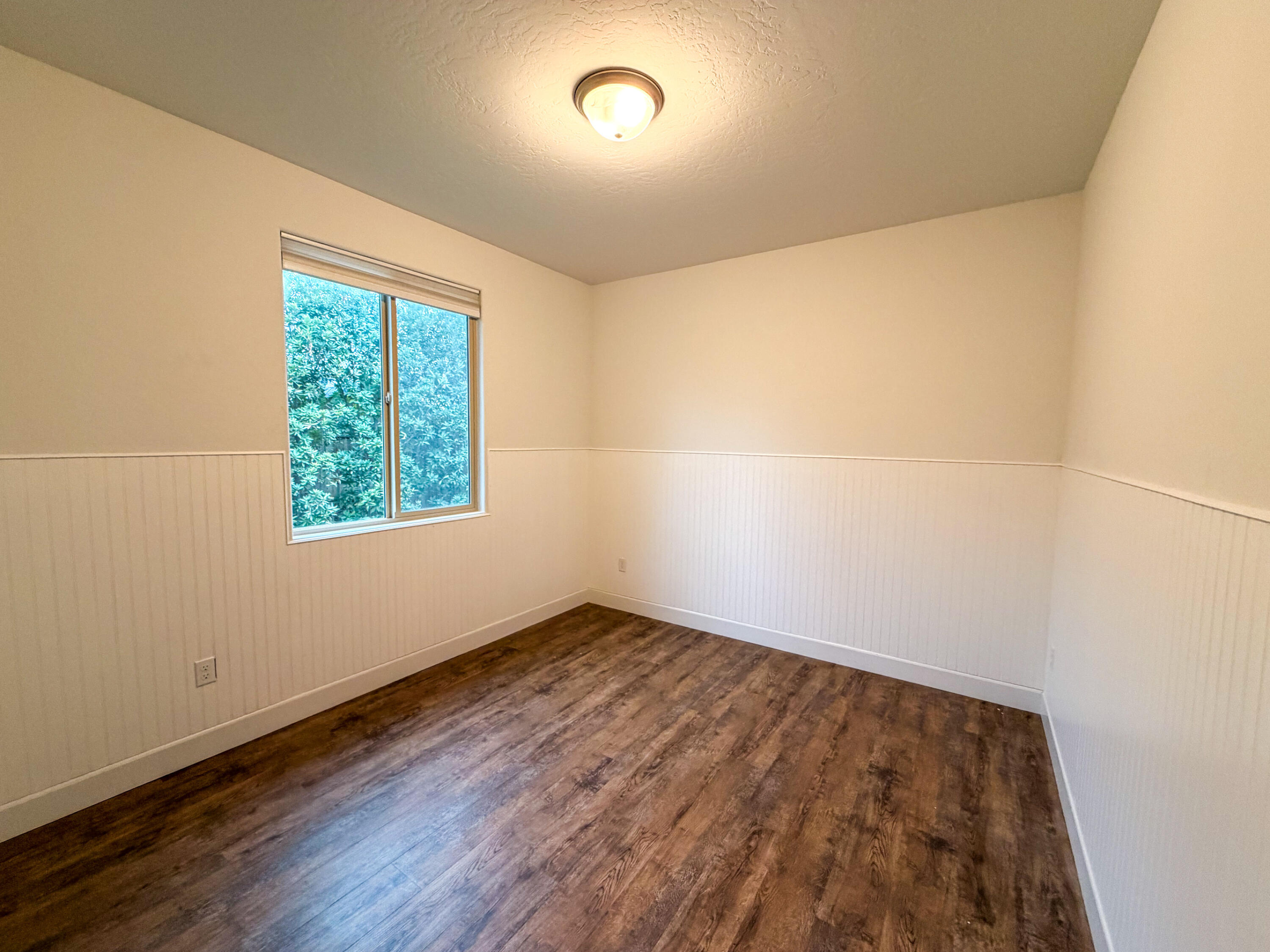 1810 E Monte Vista Ave, Visalia, CA 93292