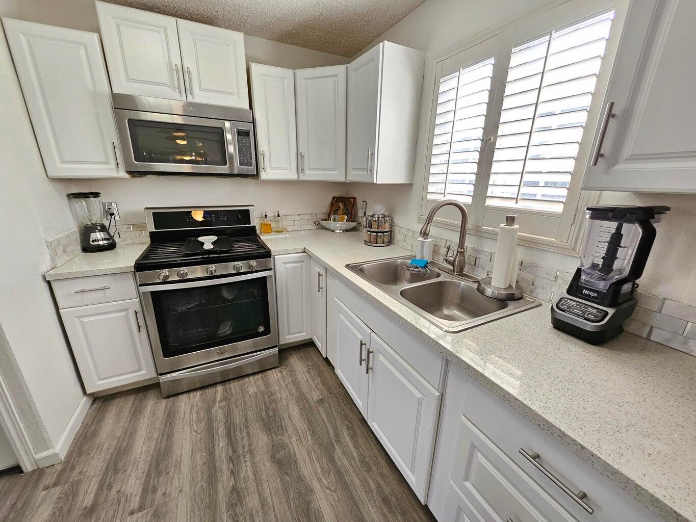 1833 N Maston St, Porterville, CA 93257