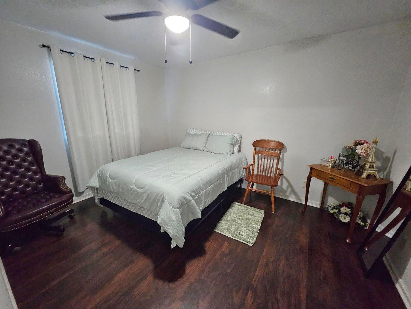 1833 N Maston St, Porterville, CA 93257