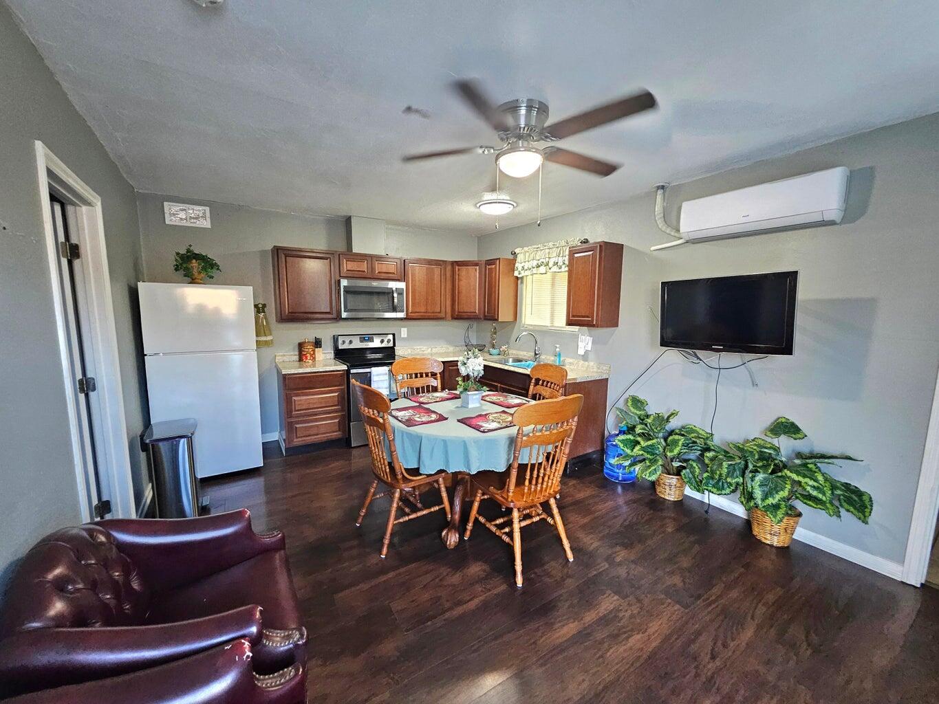 1833 N Maston St, Porterville, CA 93257