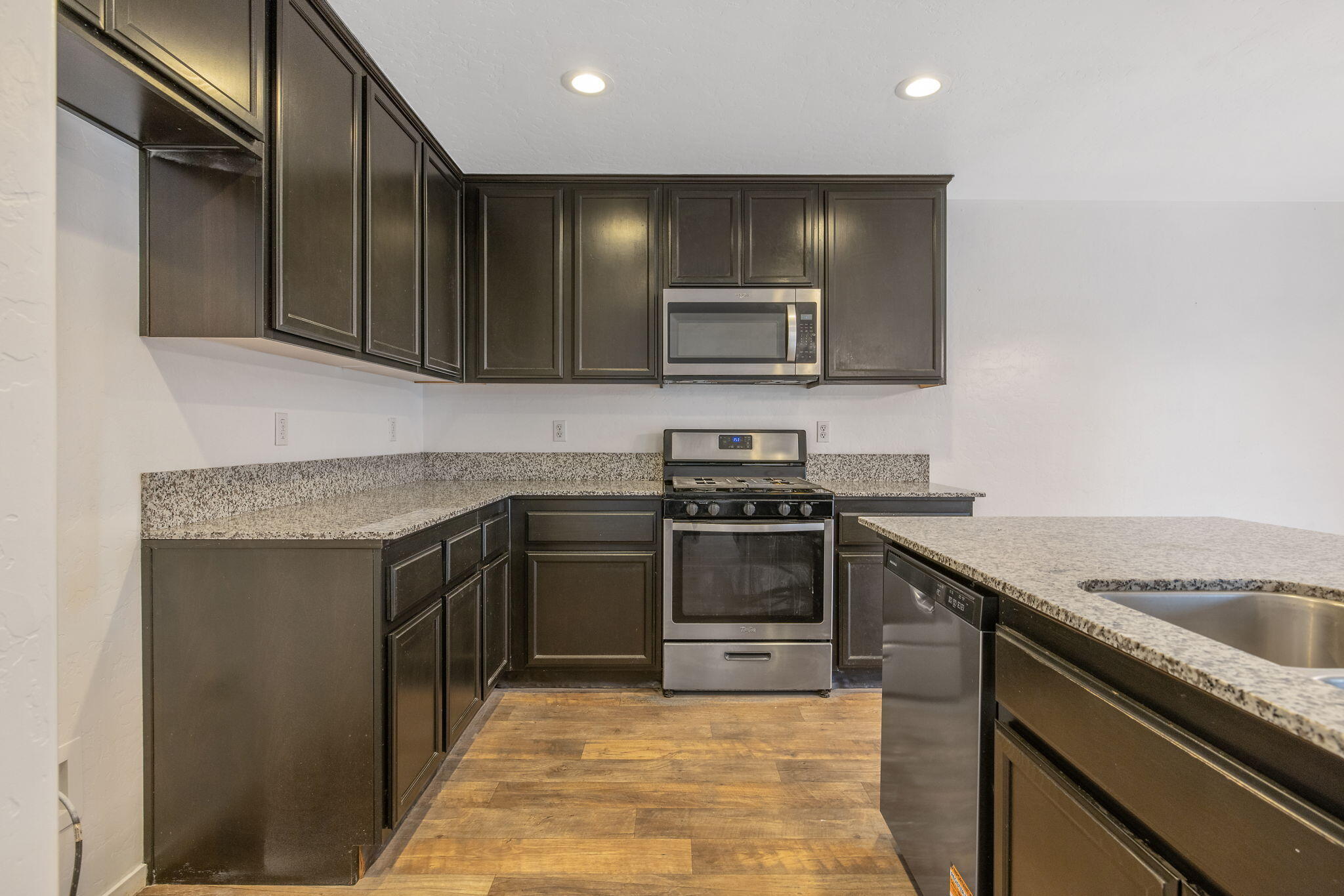 1641 N Virmargo St, Visalia, CA 93292