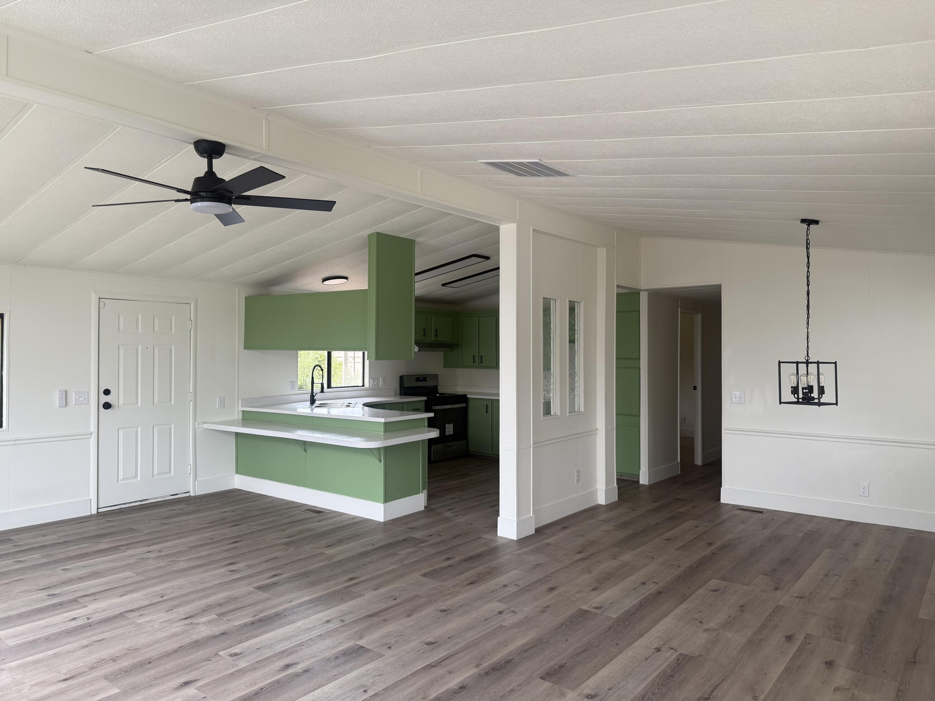 5019 W Dorothea Ave, Visalia, CA 93277