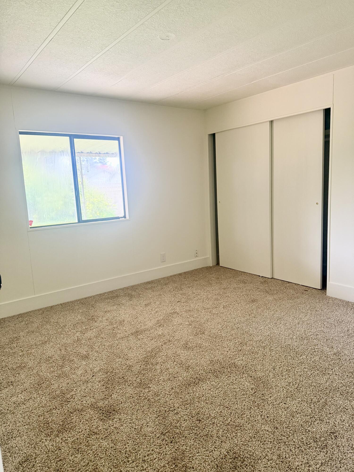 5019 W Dorothea Ave, Visalia, CA 93277