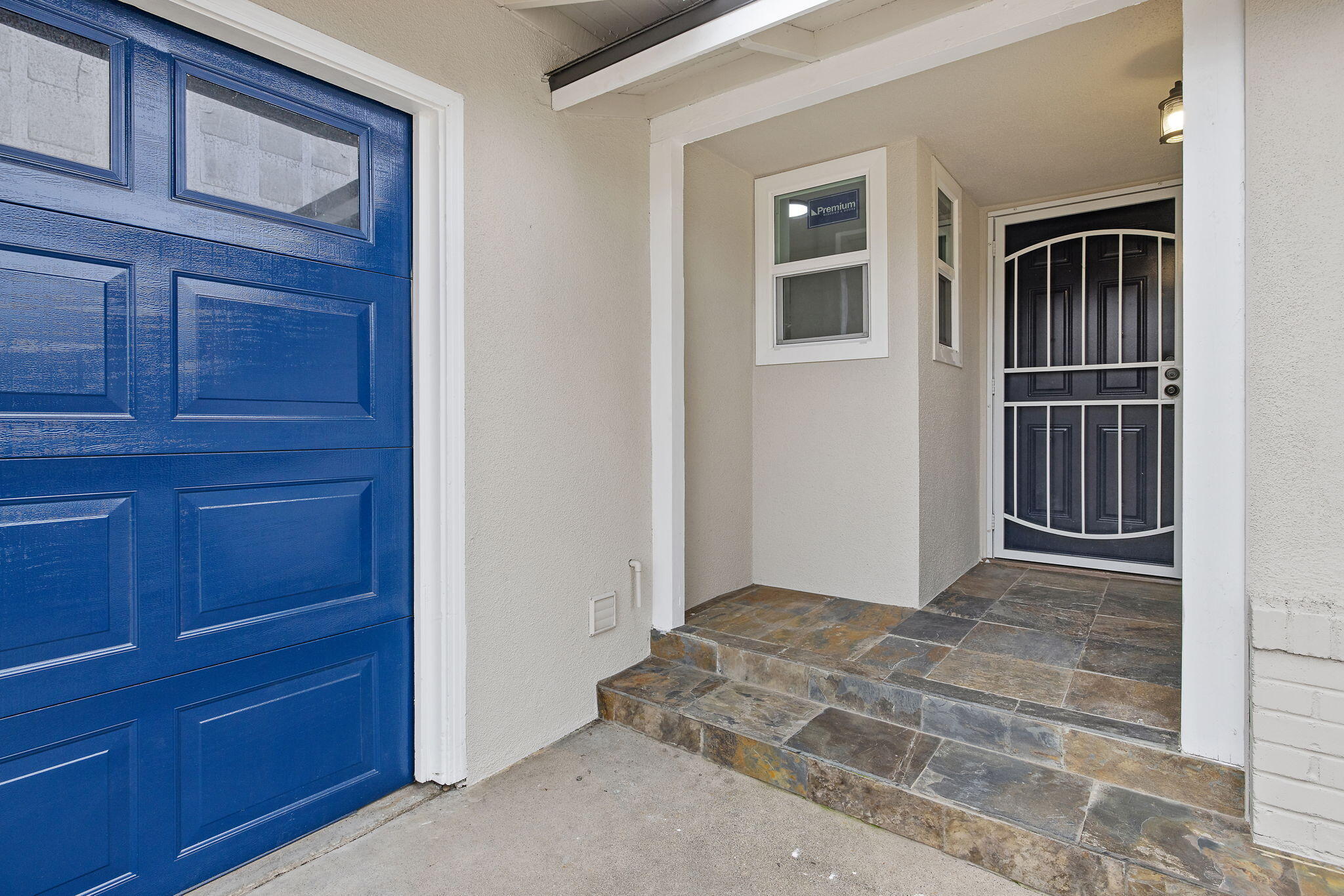 2039 S Locust St, Visalia, CA 93277