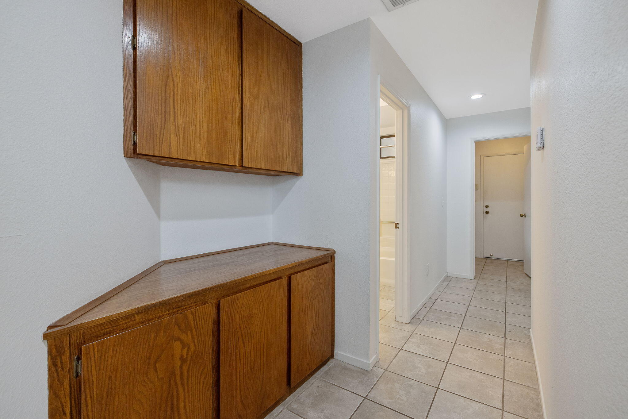 1912 S Pinnacle St, Visalia, CA 93292