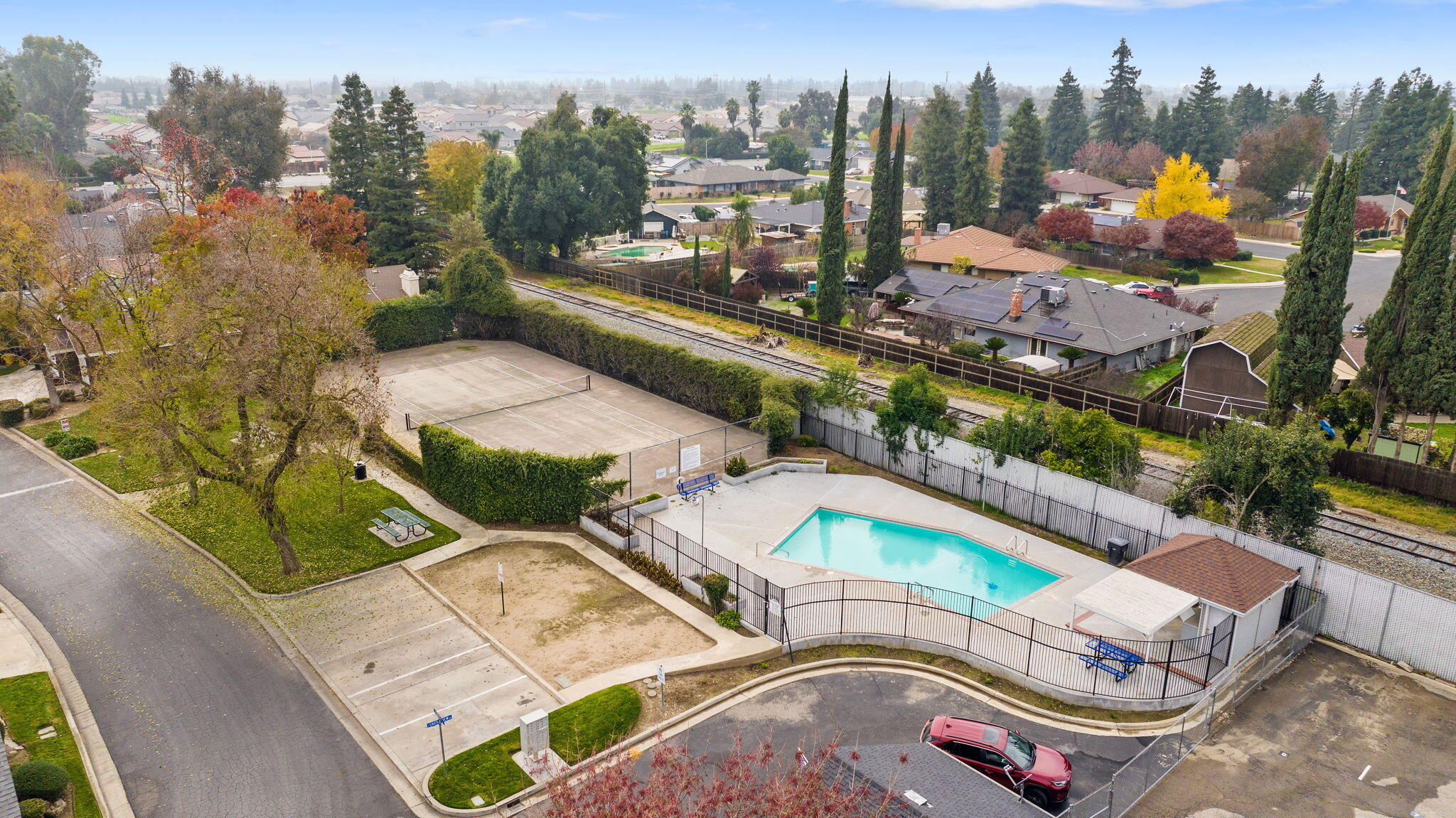 1912 S Pinnacle St, Visalia, CA 93292