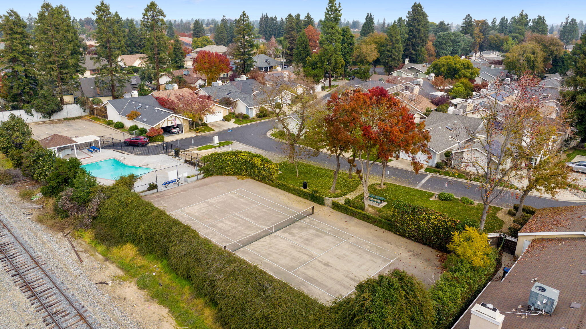 1912 S Pinnacle St, Visalia, CA 93292