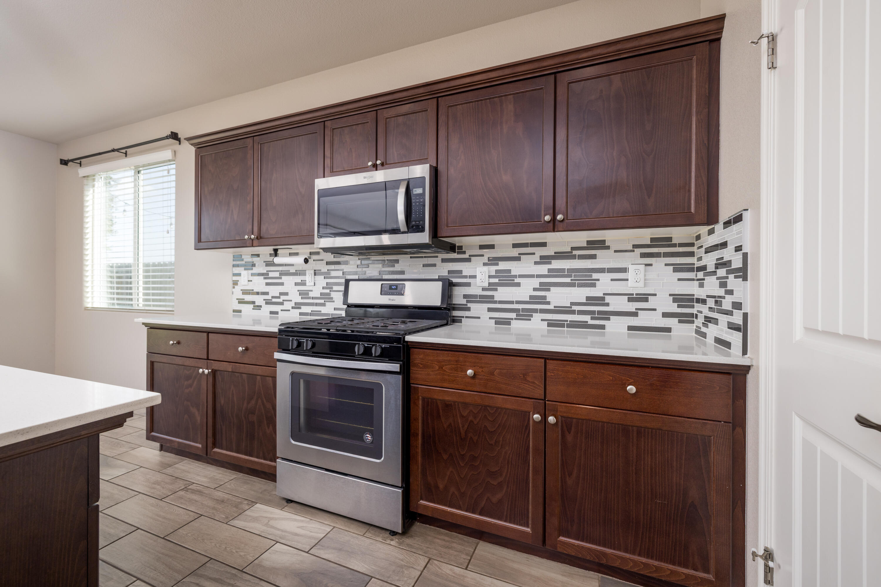 1599 Softwind Dr. Dr, Tulare, CA 93274