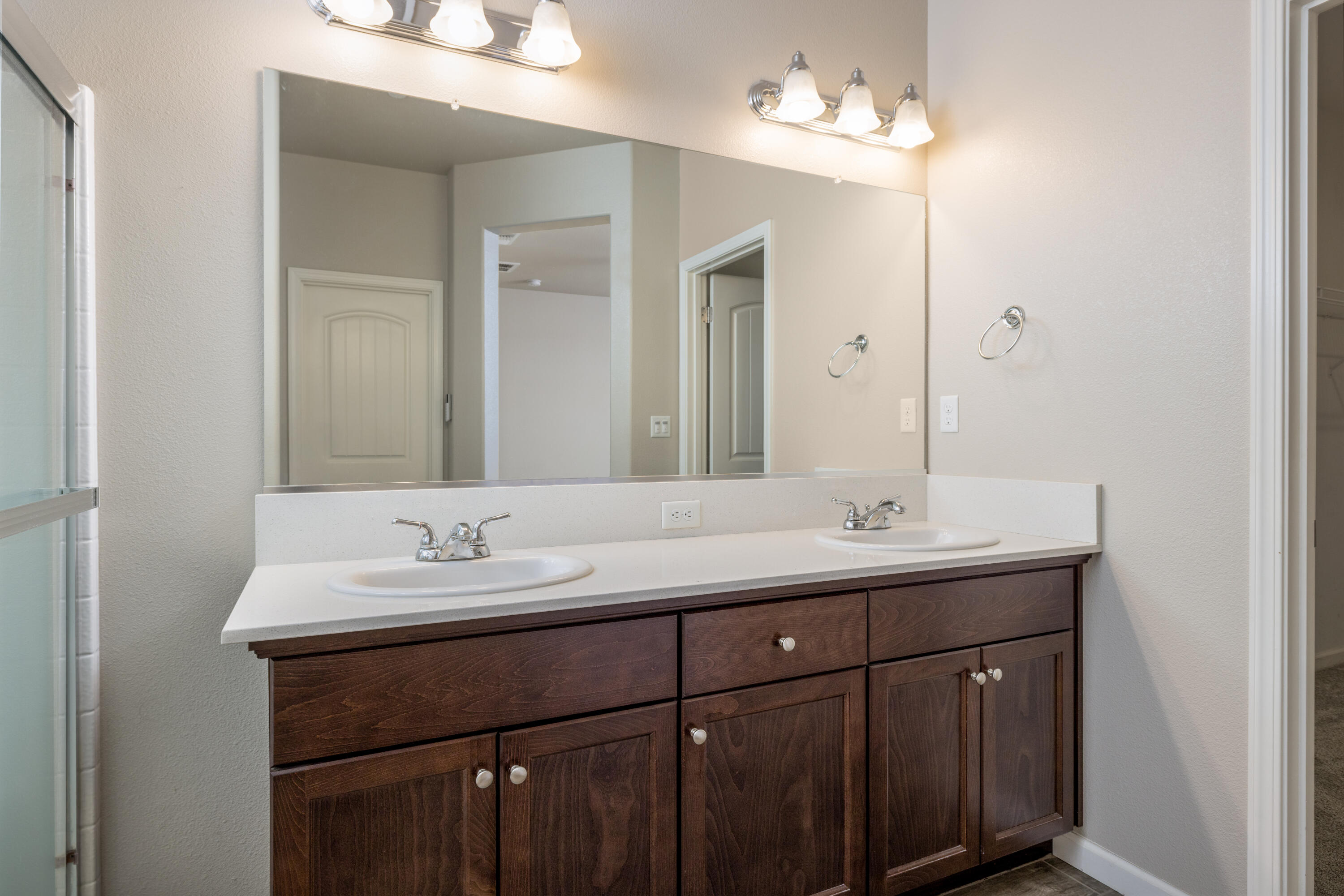 1599 Softwind Dr. Dr, Tulare, CA 93274