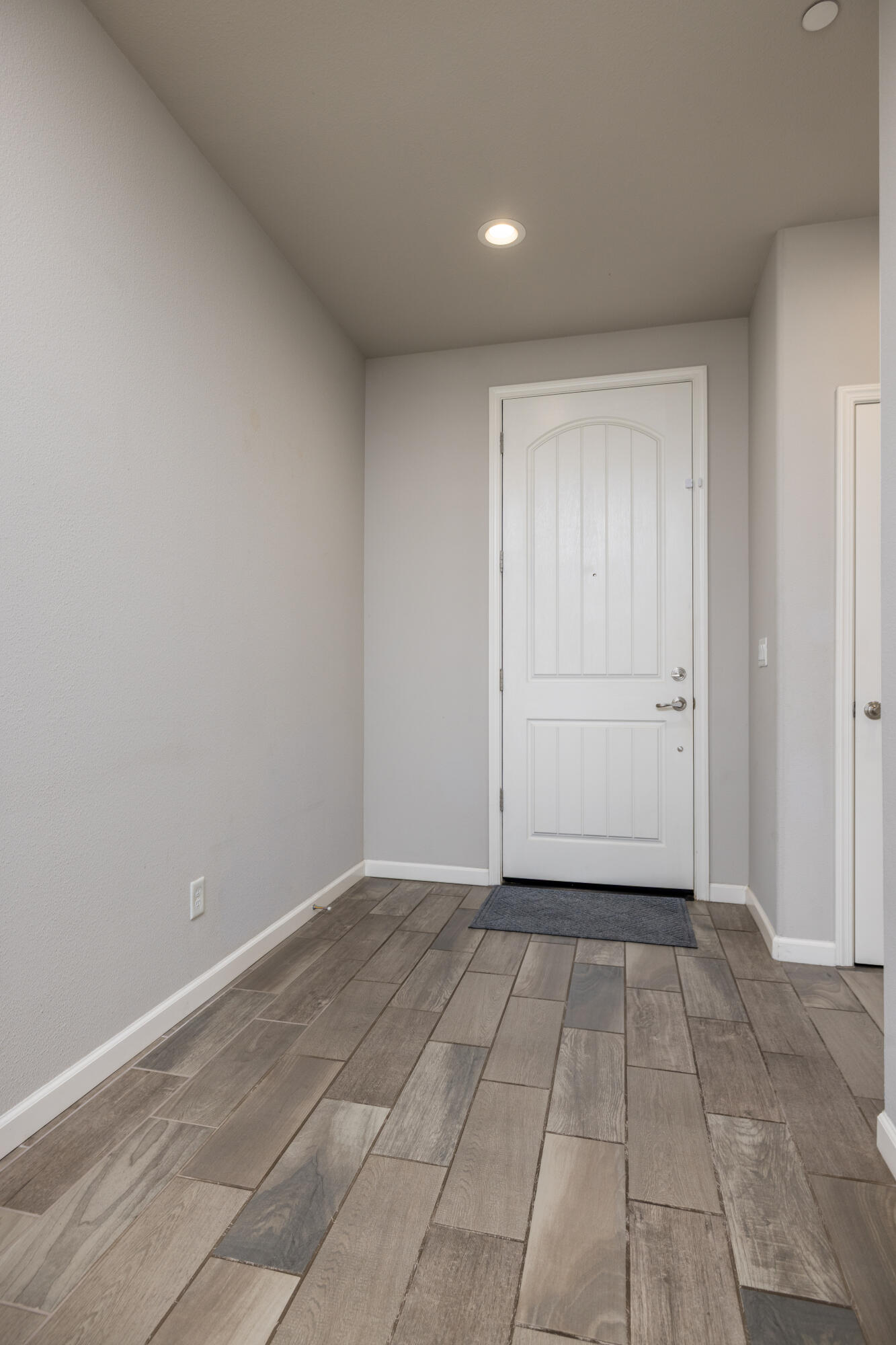 1599 Softwind Dr. Dr, Tulare, CA 93274