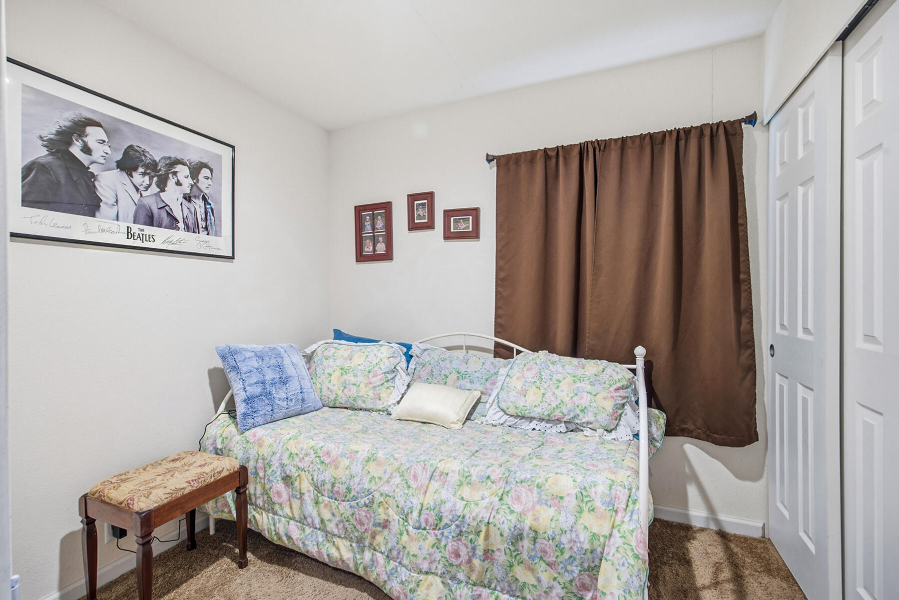 560 W Pleasant Ave #16, Tulare, CA 93274