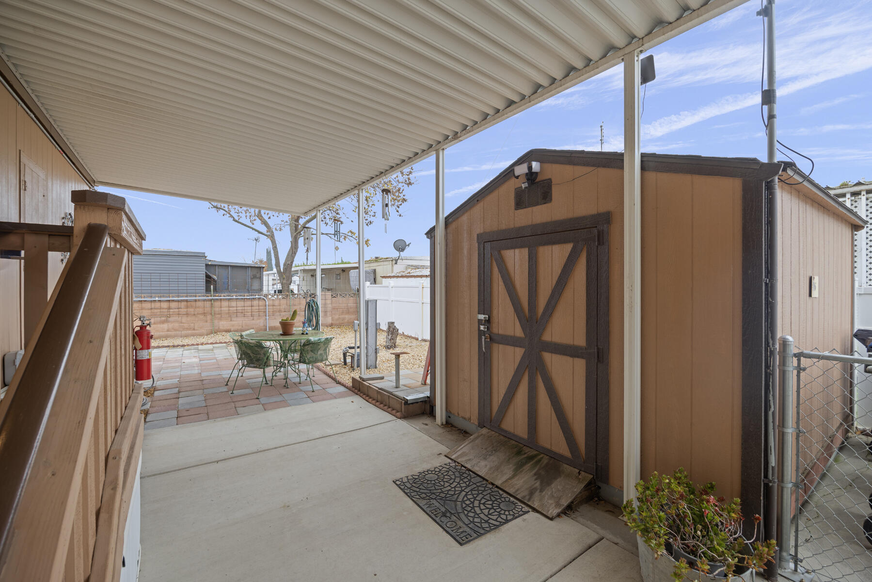 560 W Pleasant Ave #16, Tulare, CA 93274