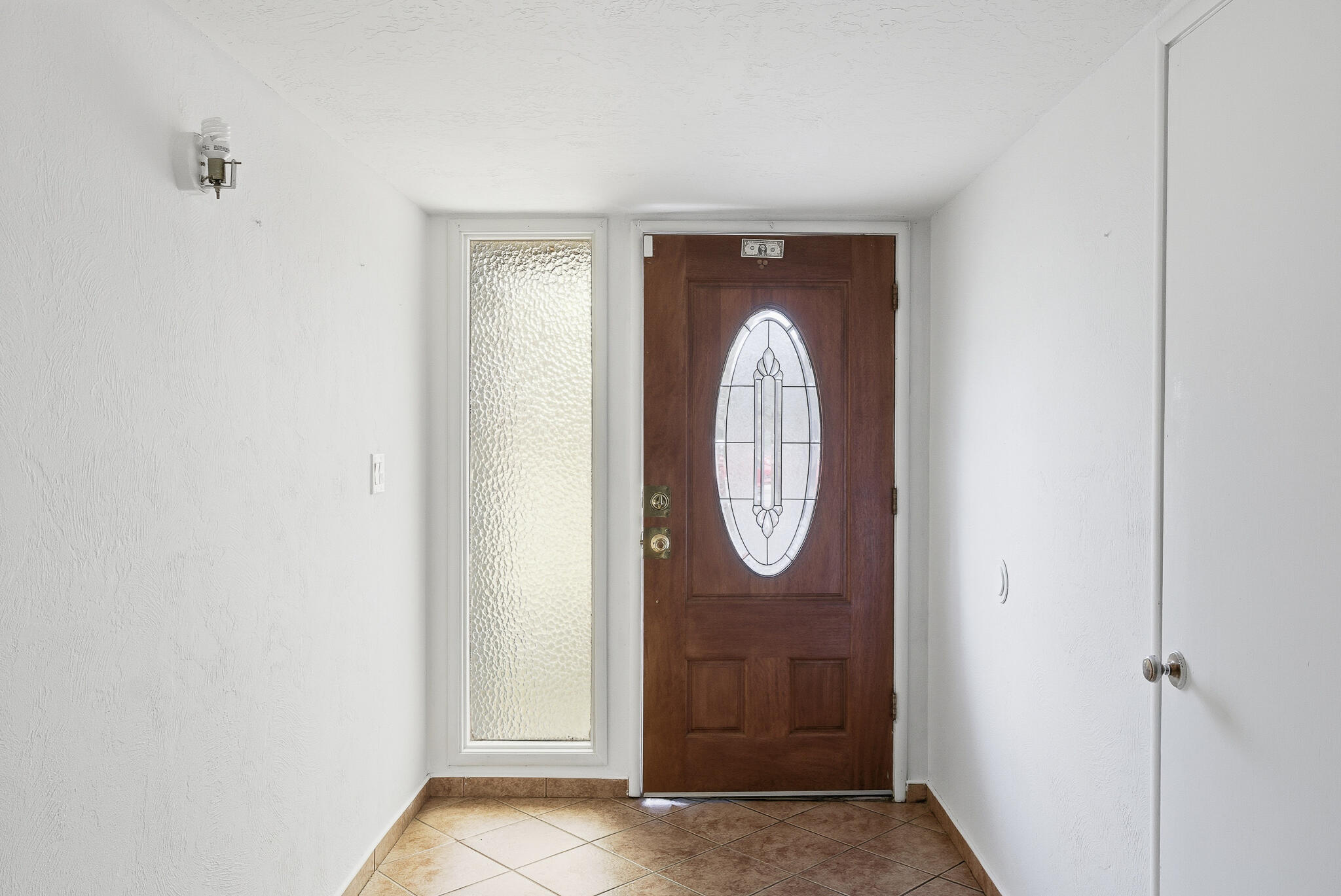 1705 S Bradley St, Visalia, CA 93292