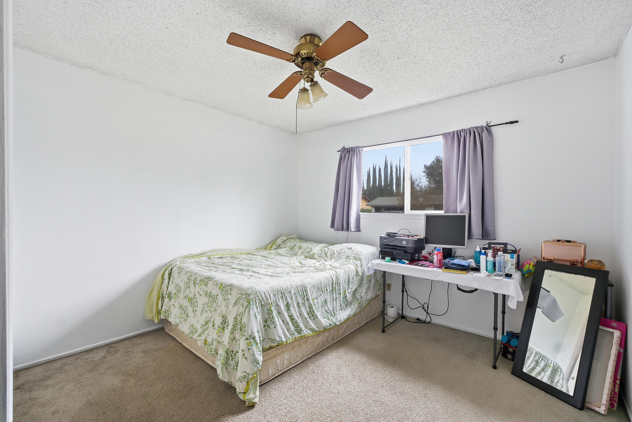 1705 S Bradley St, Visalia, CA 93292